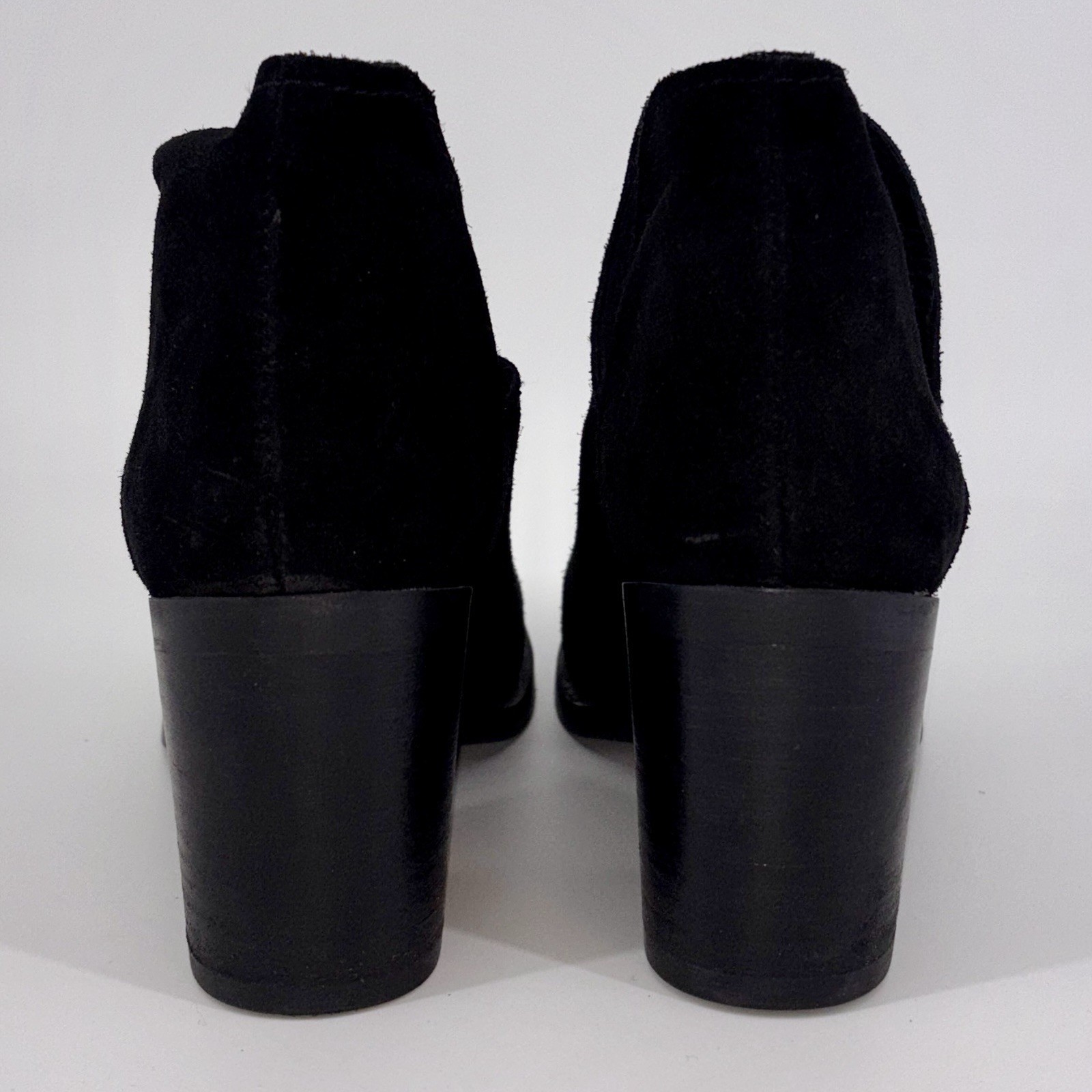 Steve Madden Prezzie Boots Booties Shooties 9.5 Black Suede Cut Outs Boho Artsy