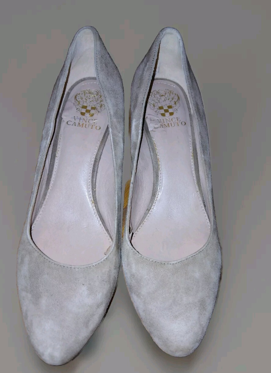 Women’s Size 9.5 M Vince Camuto Beige Suede High Heels- Please See Description