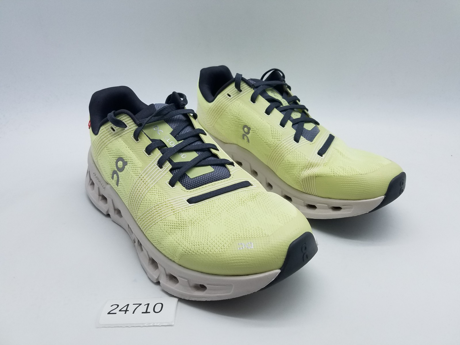 On Cloudgo Swiss Engineering Women’s Size 9.5 Road Running Shoes *Less than 5 mi