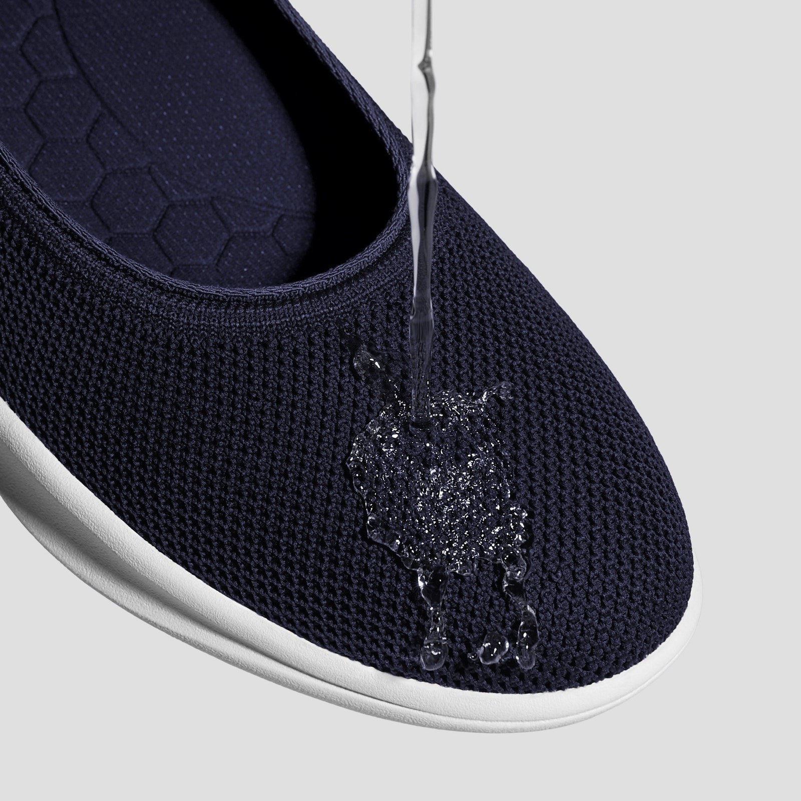 Vivaia Izabel Walker Pro Hybrid Comfort Support Knit Water RPT Flats Navy 8.5