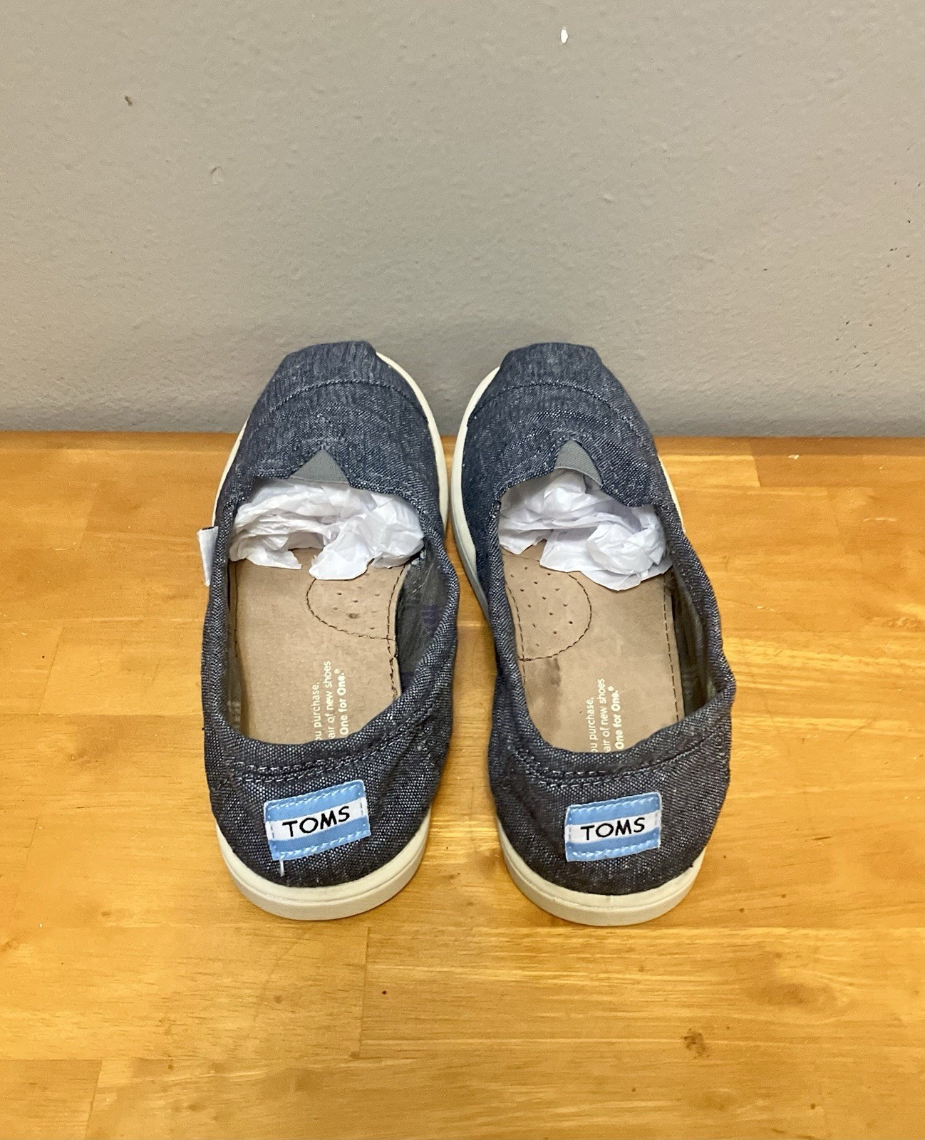 TOMS Alpargata Chambray Slip-on Shoe, Blue Gray/Beige Sole – Size Y5 (VGUC)