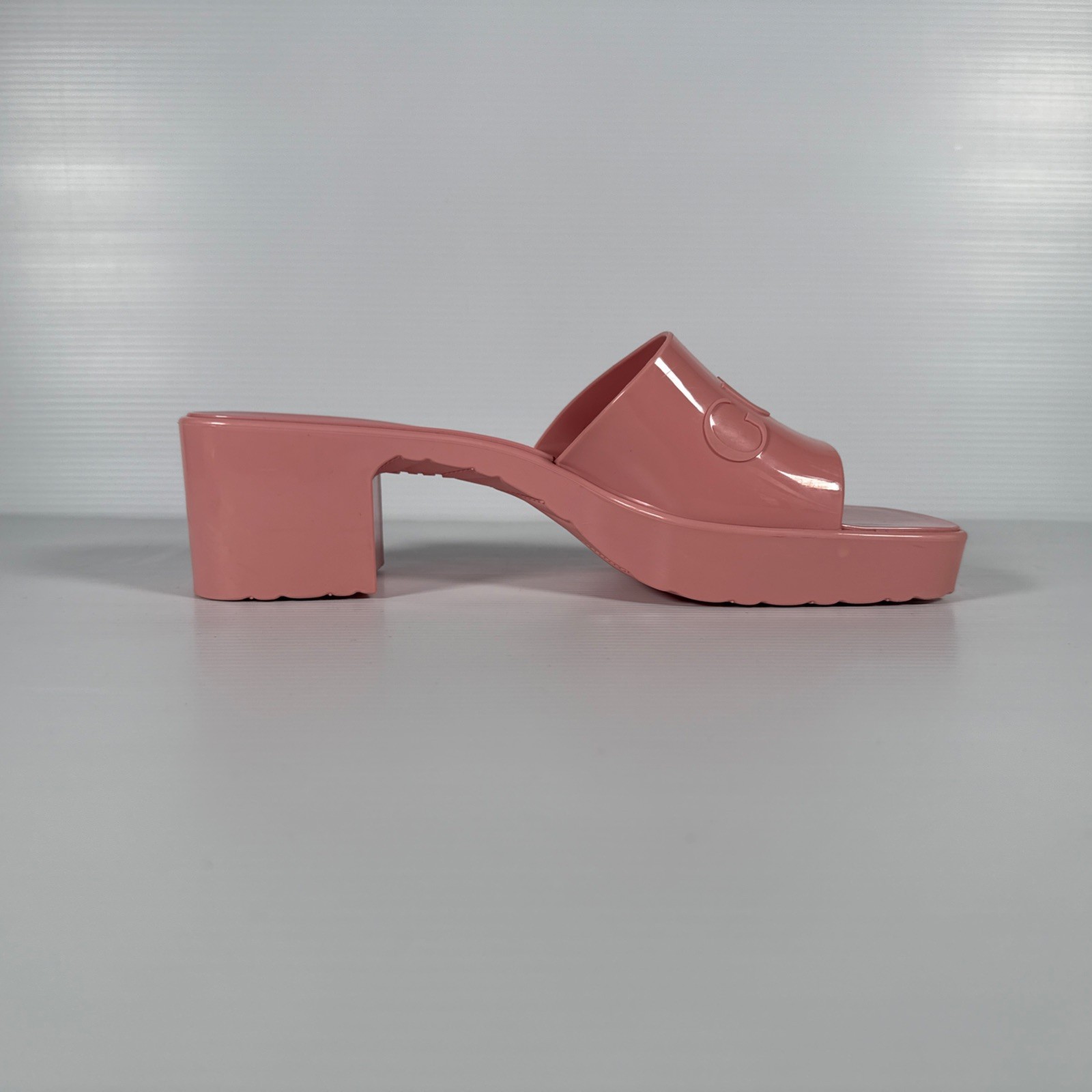 GUCCI PINK RUBBER SLIDES- 7 1/2-8 sandals