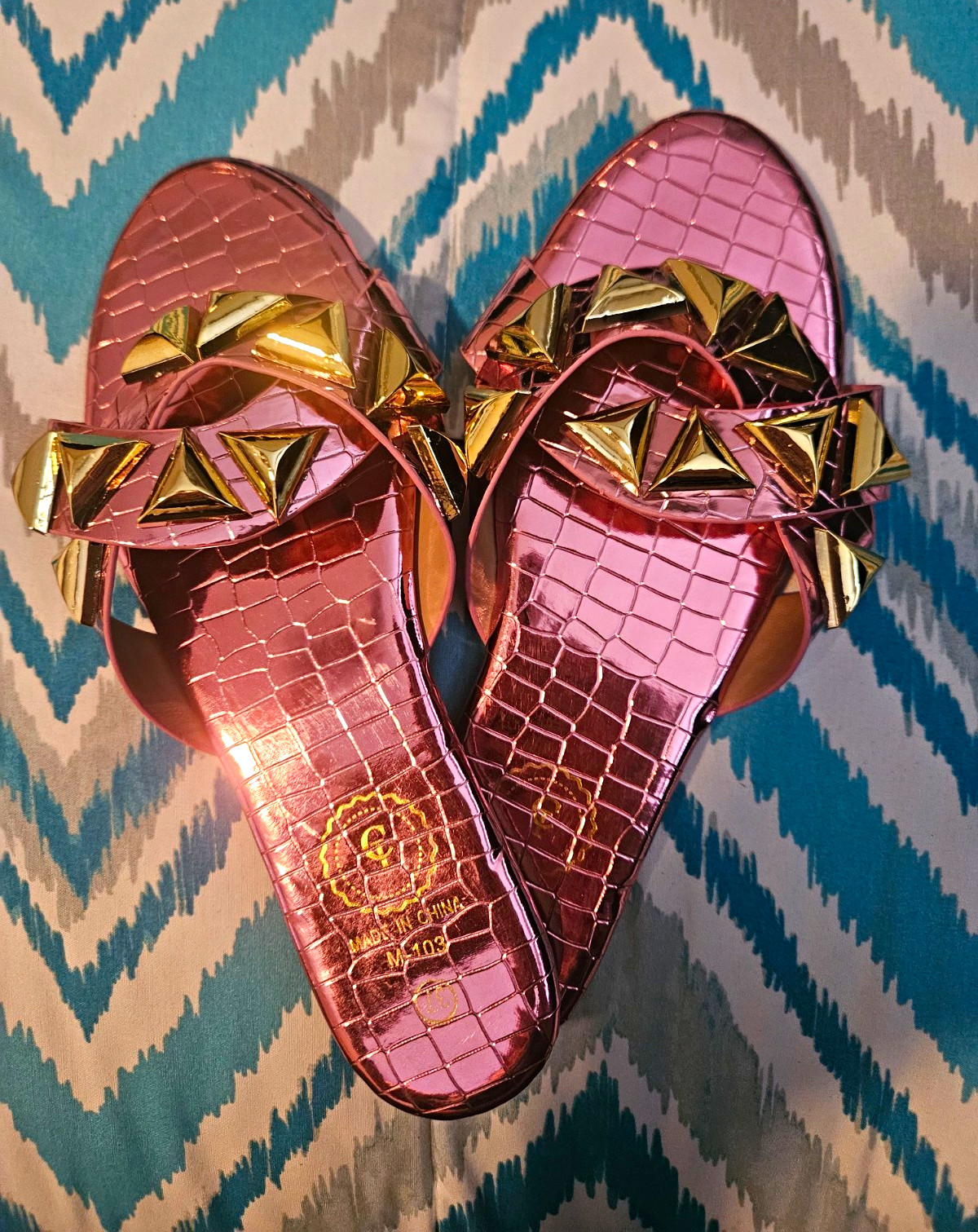 Women’s Pink Croc Embossed Slide Sandals Studded Strap Slip-On Casual US 7