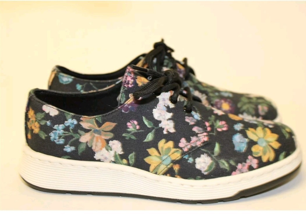 New Dr. Martens Vegan Darcy Soft Wair Cavendish FLORAL Lace Up SHOES Size 6 / 37