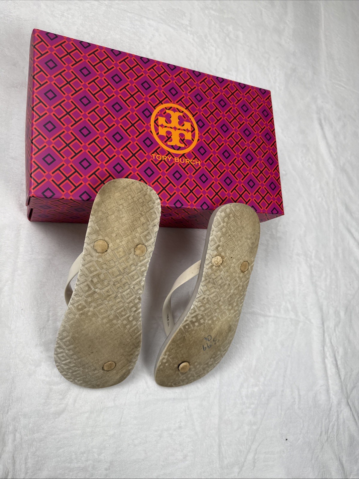 TORY BURCH Women’s Flip Flops White & Black PVC Upper/Lining EVA Sole Size 7