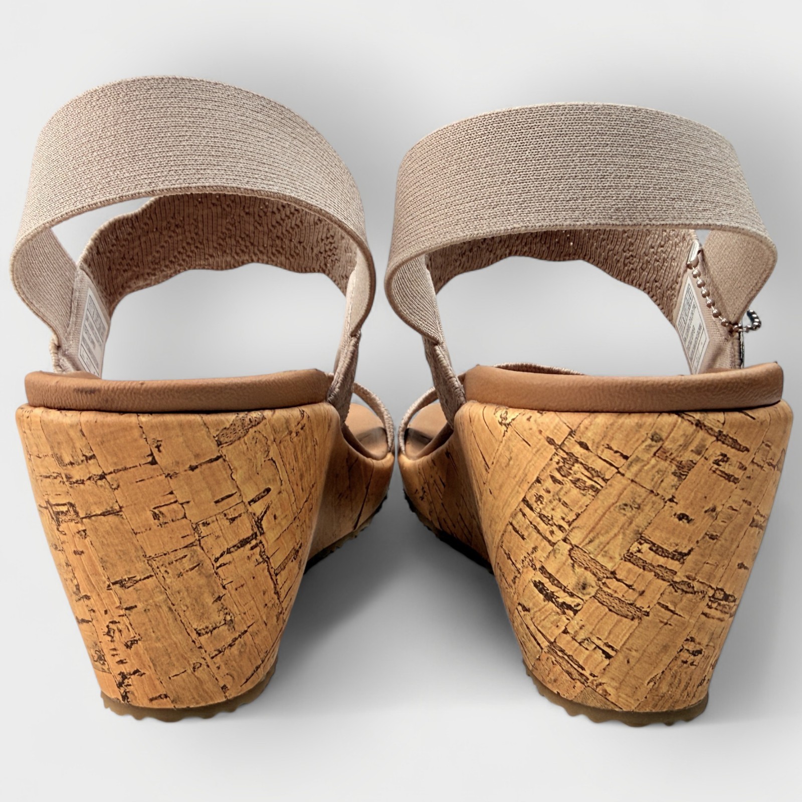 Skechers Beverlee Timeless Touch Wedge Sandal Women 11 Taupe Luxe Foam NWT
