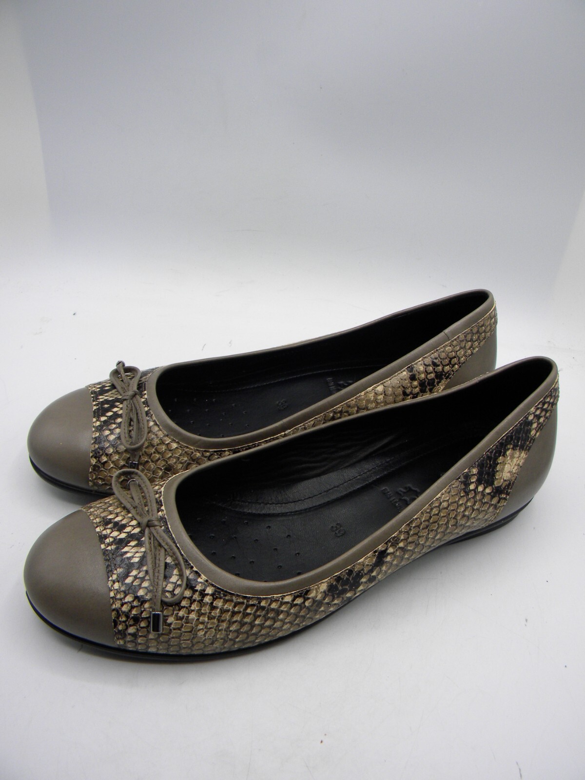 ECCO Touch Ballerina Snake Print Leather & Sage Cap Toe Ballet Flat Sz 39 NEW