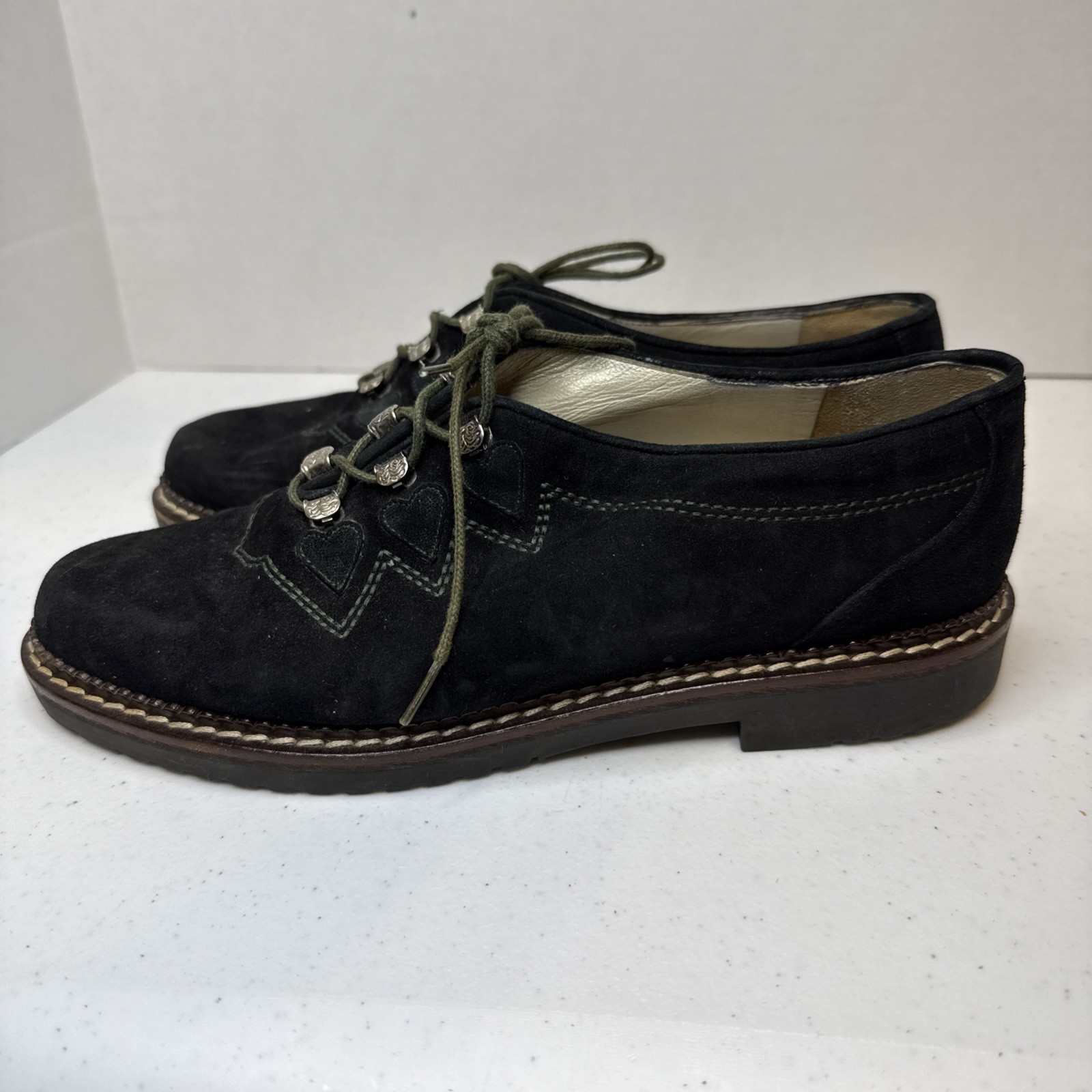 Haus Belir vintage shoes Sz 38 suede leather Deep Green With Hearts Germany🔥👀
