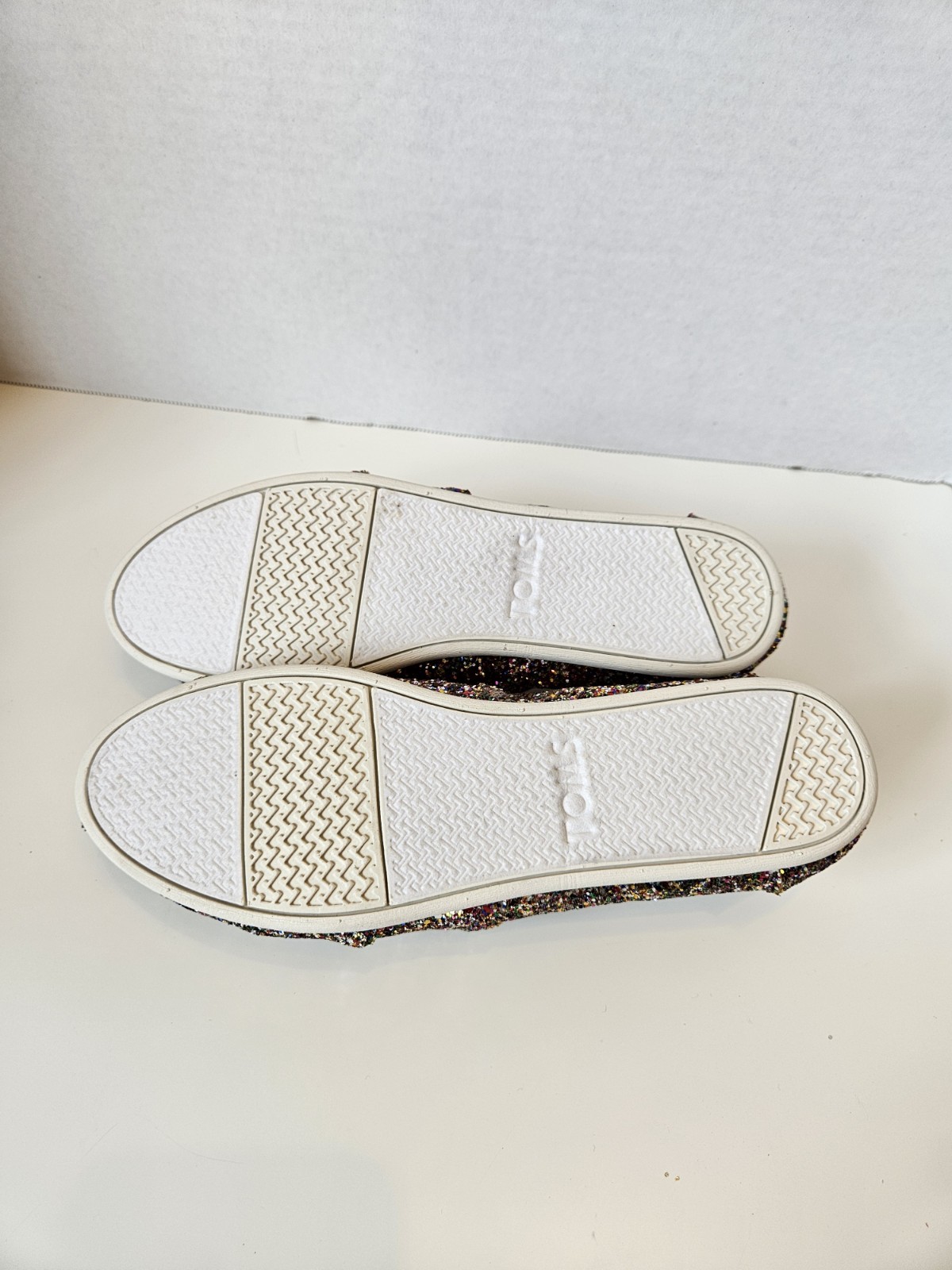 NEW TOMS 7.5 Limited Edition Multi Party Glitter Classic Alpargata Shoes No Box