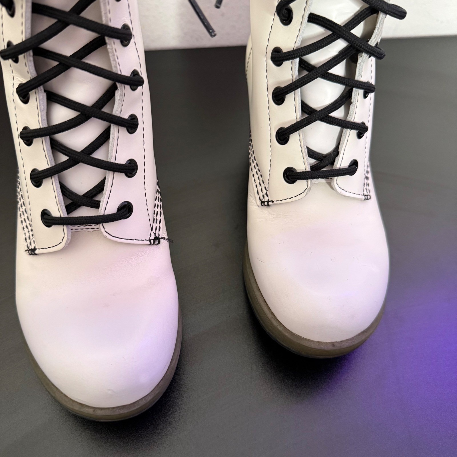 Dr Martens Darcie Heels White Leather Lace Up Boots Size 7 Statement Chunky