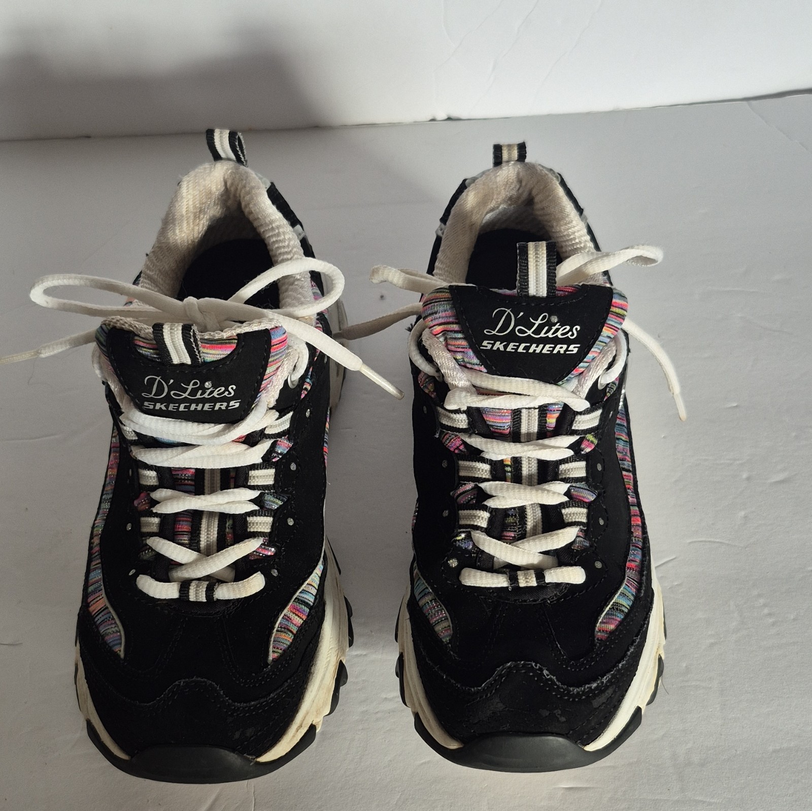 SKECHERS D’Lites Women’s Low Top Sneaker Black/Multicolor Striped Lace-Up