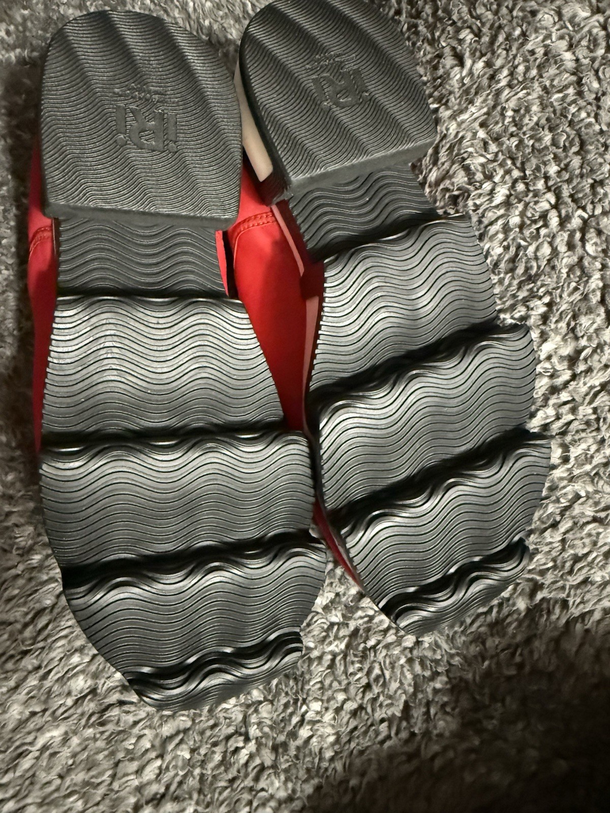 IRI WES I Low Top Sneaker Red/White/Black Size EU 35 USA 5 NWOB $215