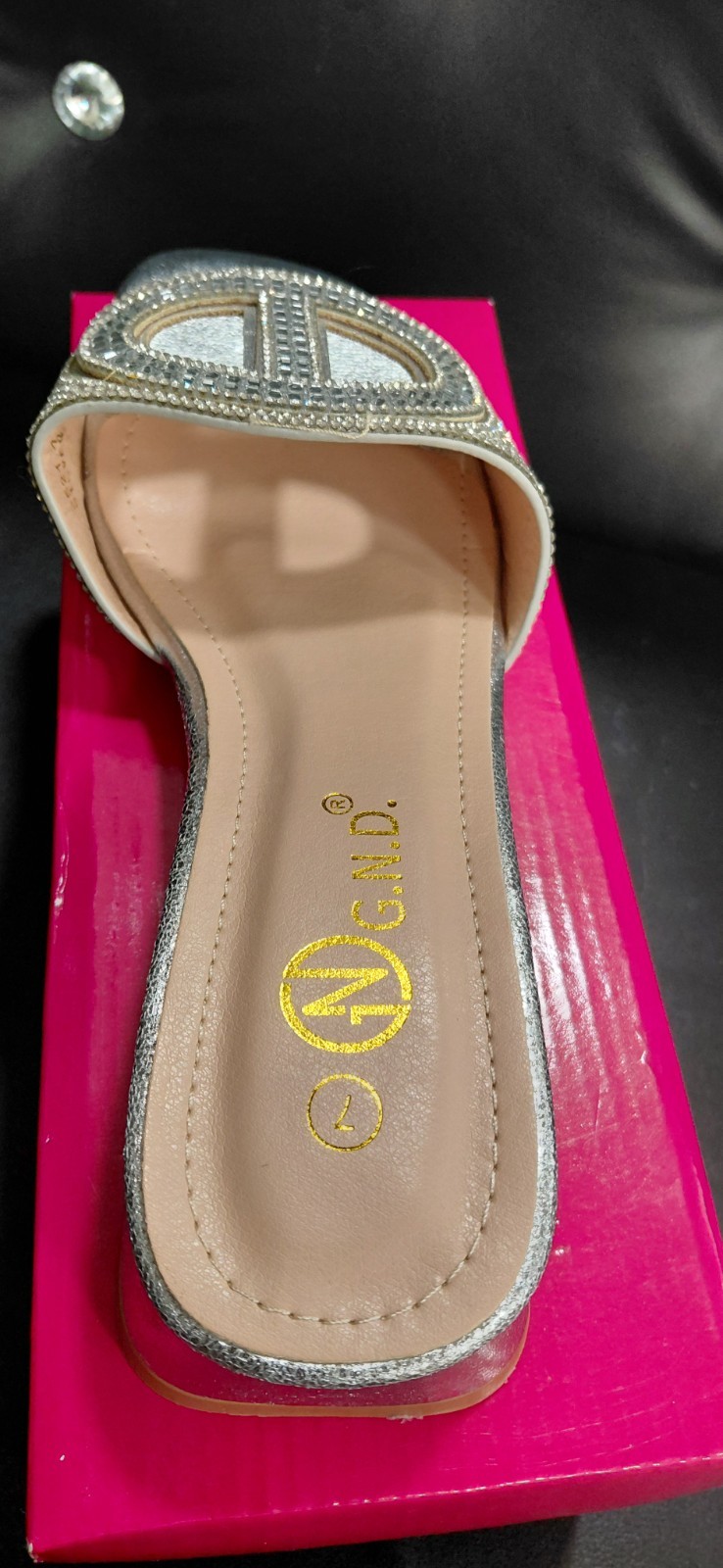 G.N.D. Women’s Silver Rhinestone Open Toe Slide Sandals Slip-On 7 EU38 3521