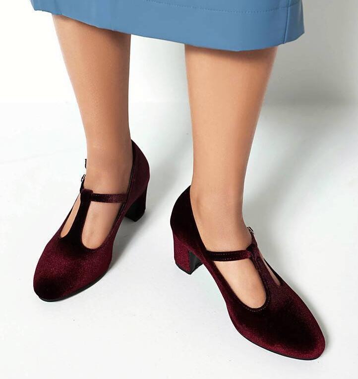 Women’s Mary Jane Work Shoes Mid Block Heel Velvet T Strap Dress Shoes Plus Size
