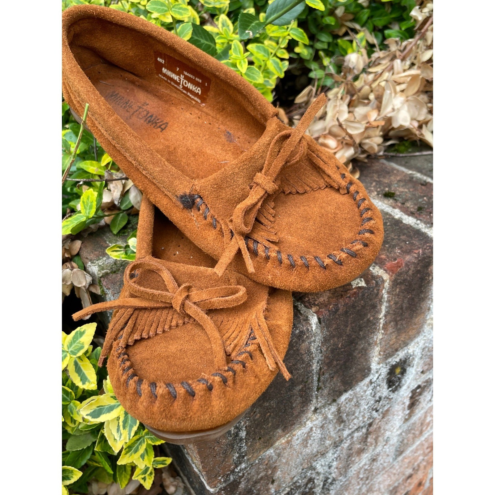 Minnetonka Womens Moccasin 7 Kilty Tan Brown Suede Fringe Slip On 402 Western