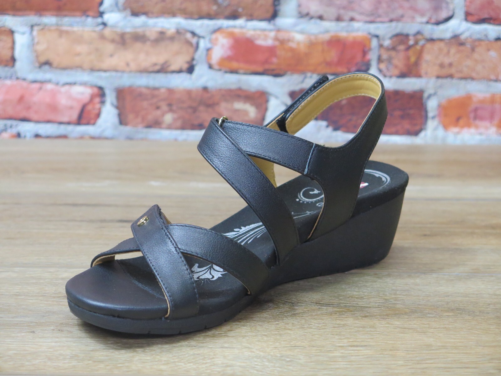 Women’s Revere Casablanca Strappy Sandal Black French *CASA-BLK