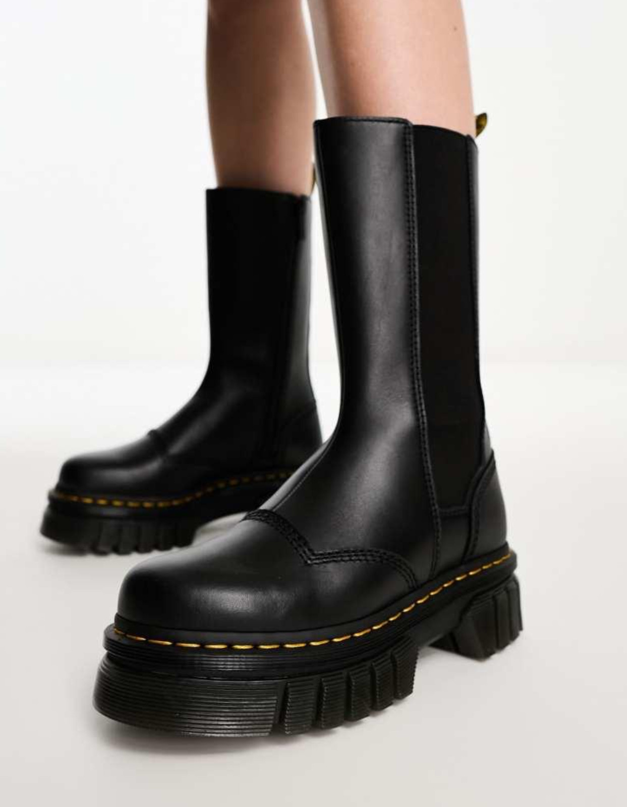 DR MARTENS Audrick Tall Nappa Leather Platform Chelsea MSRP$280 Comfy + Chic