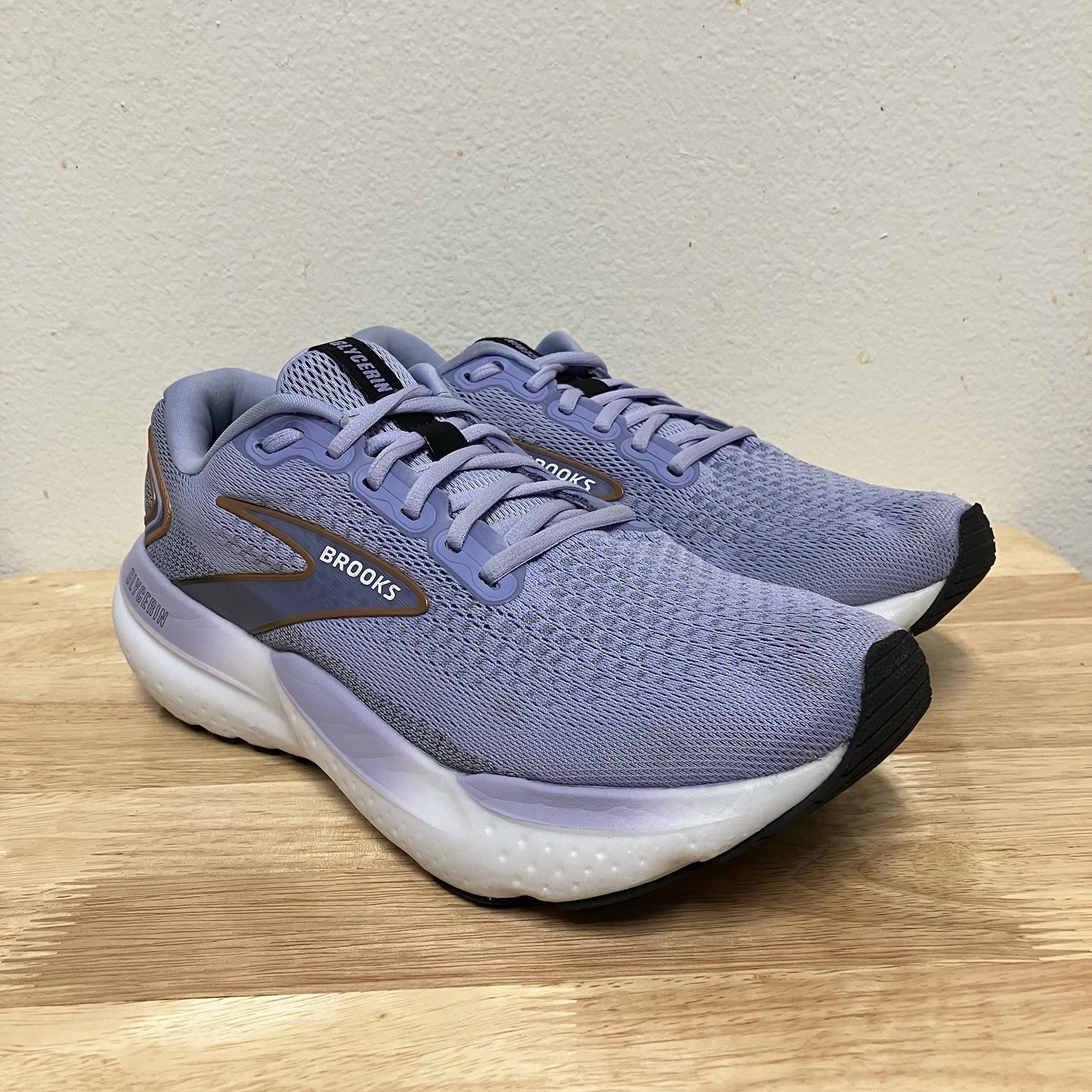 Size 10.5 Women’s Brooks Glycerin 21 Lavender/Black/Copper 1204081B544
