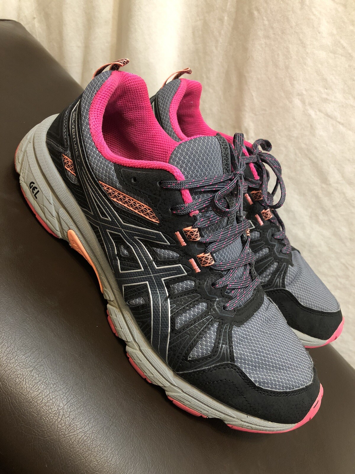 Asics Gel-Venture 7 Women Sz 11 Black Grey Pink Running Shoes