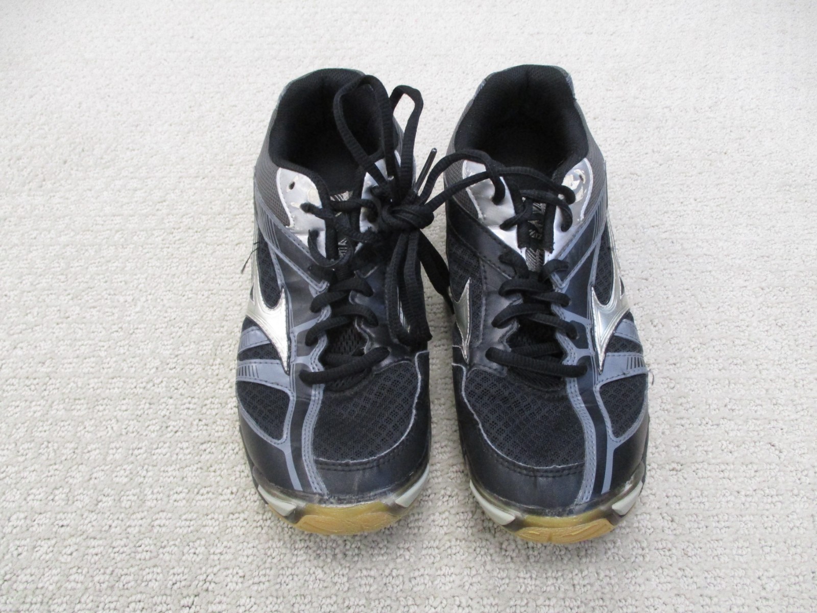 Mizuno Wave Bolt 6 Womens 9 Medium Black Volleyball Pickleball Tennis Sneakers