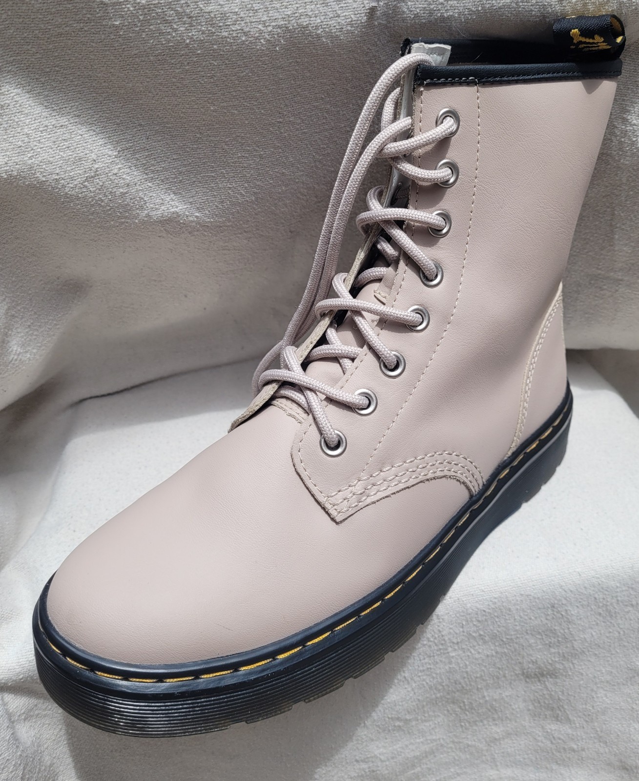 Dr Martens Zavala Beige/Taupe Lace Up Combat Boots W UK7/US9 M US8/EU41