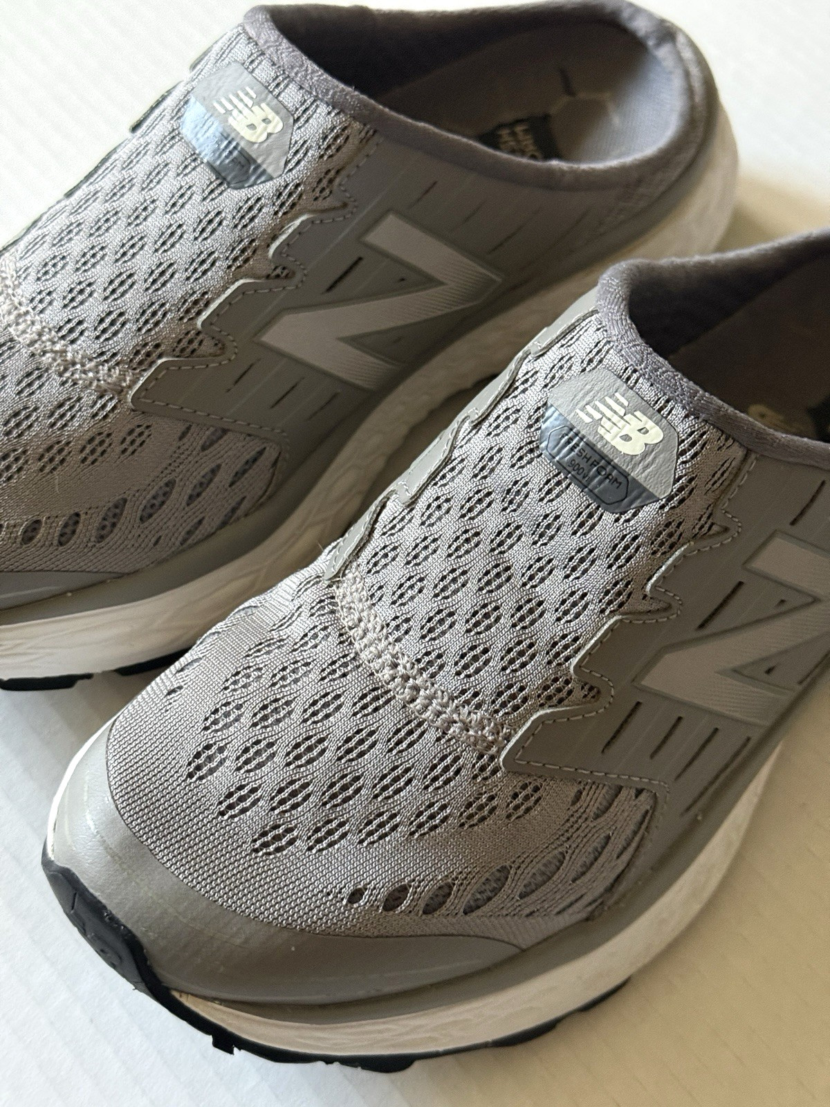 New Balance Gray / White Sneakers Walking Shoes Open Back #WA900GY Women’s Sz 8