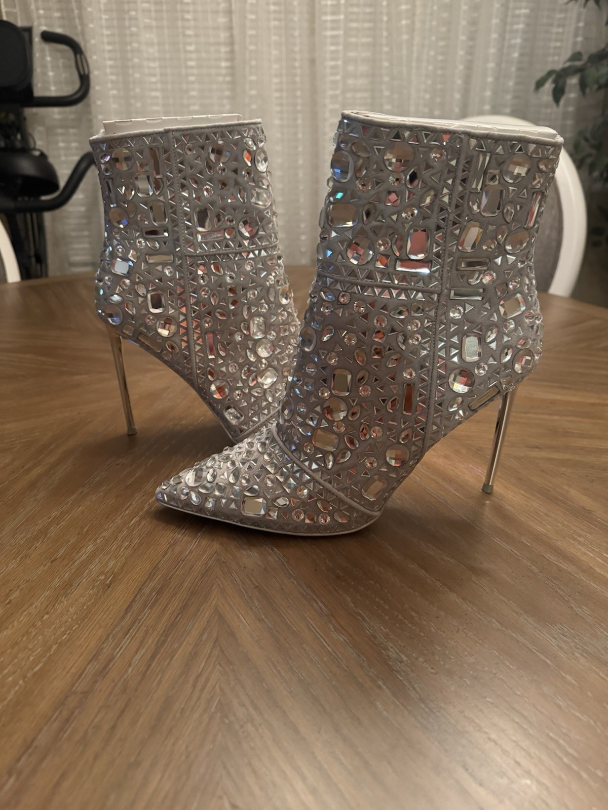 Women’s Steve Madden Crystalle Rhinestone Silver Heels Boots Size 11 New