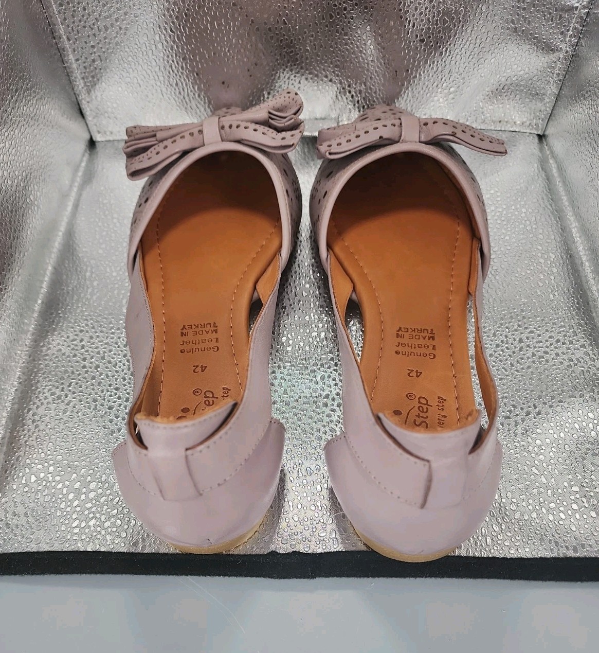 Spring Step Taupe Leather Flats Bow Cut-Outs Pointed Toe Perforated EU 42