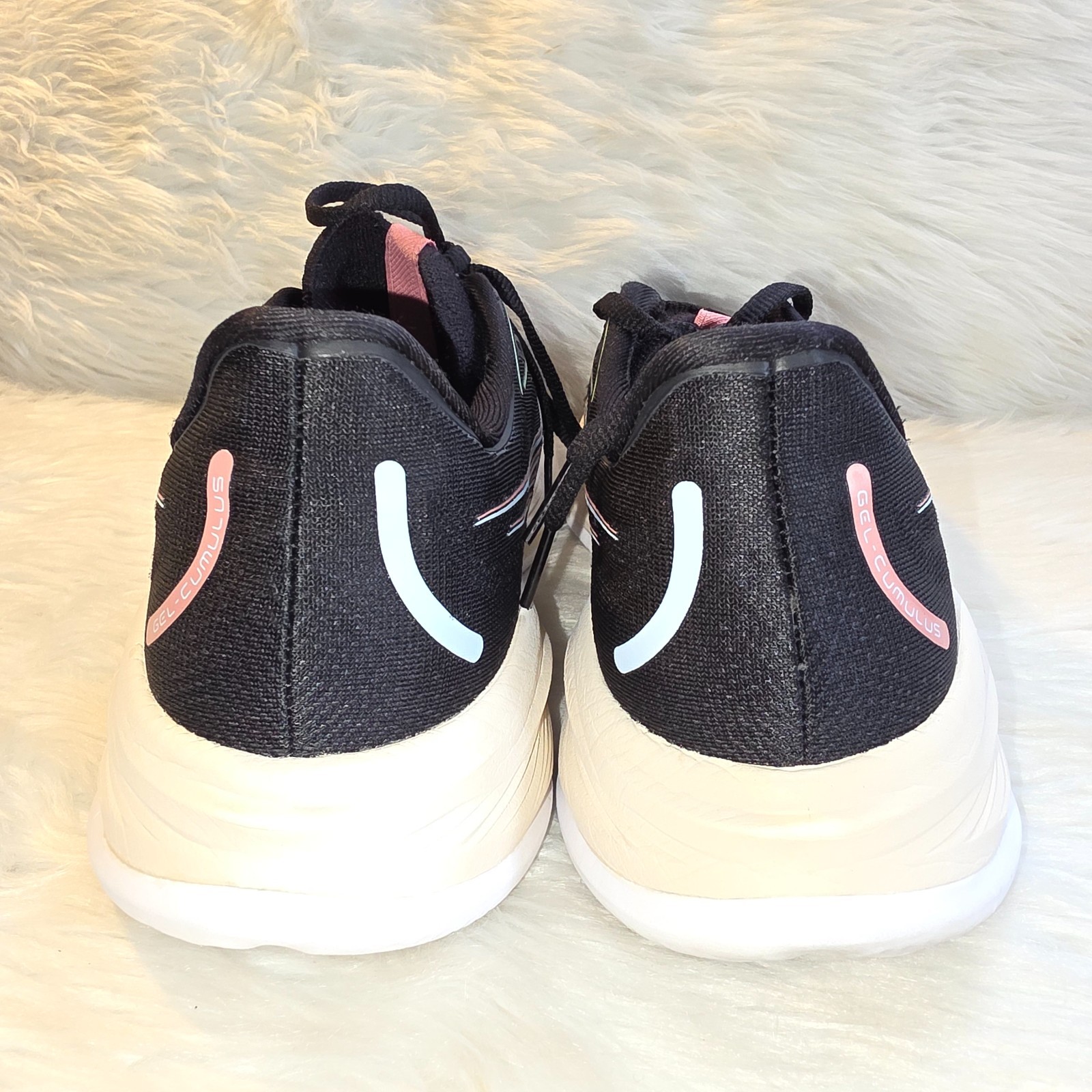 Women’s Running Shoes – Size 9 – ASICS Gel-Cumulus 26 Black Pink 1012B599