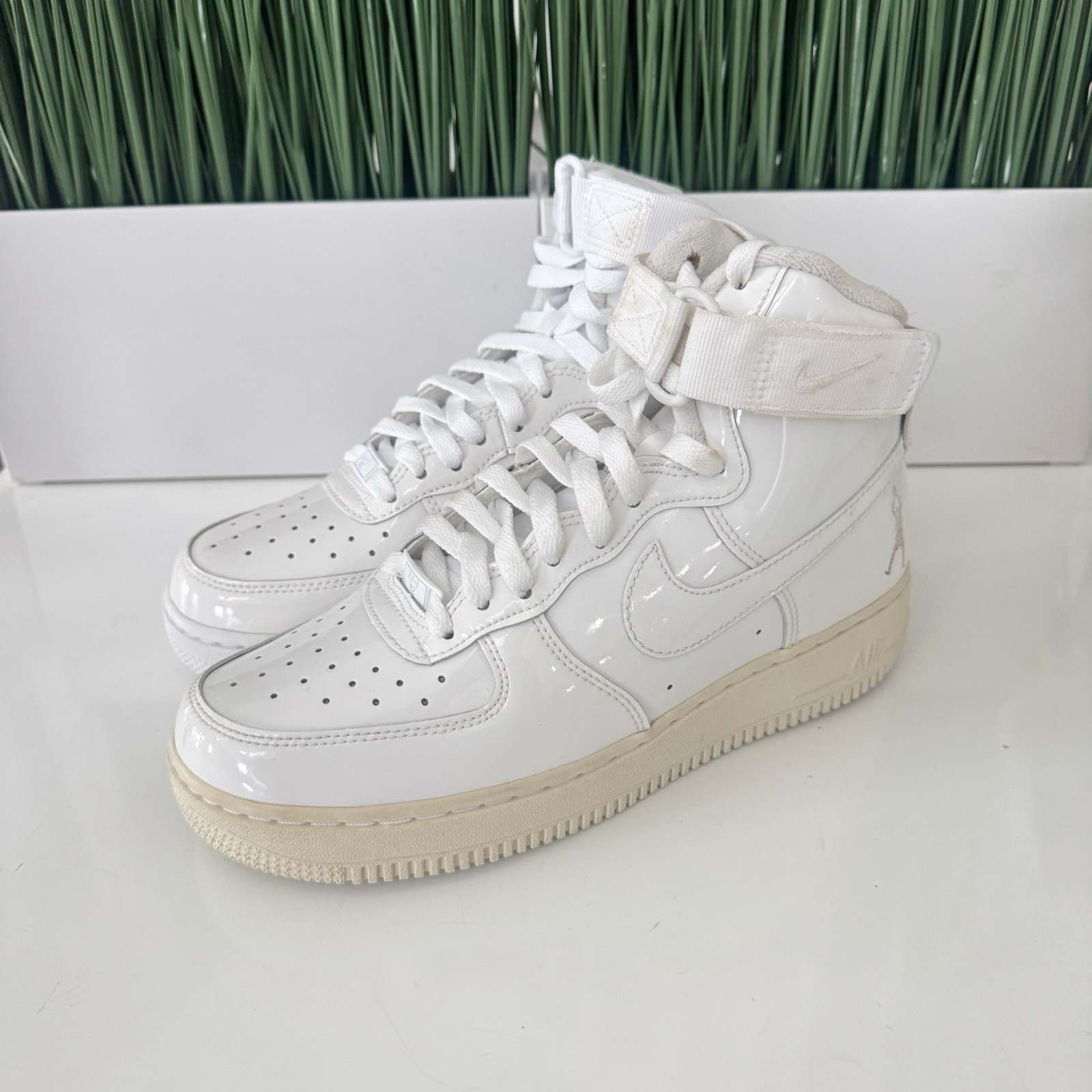 Nike Air Force 1 High NBY Retro QS White 743546-107 Size 6.5/ Womens Size 8