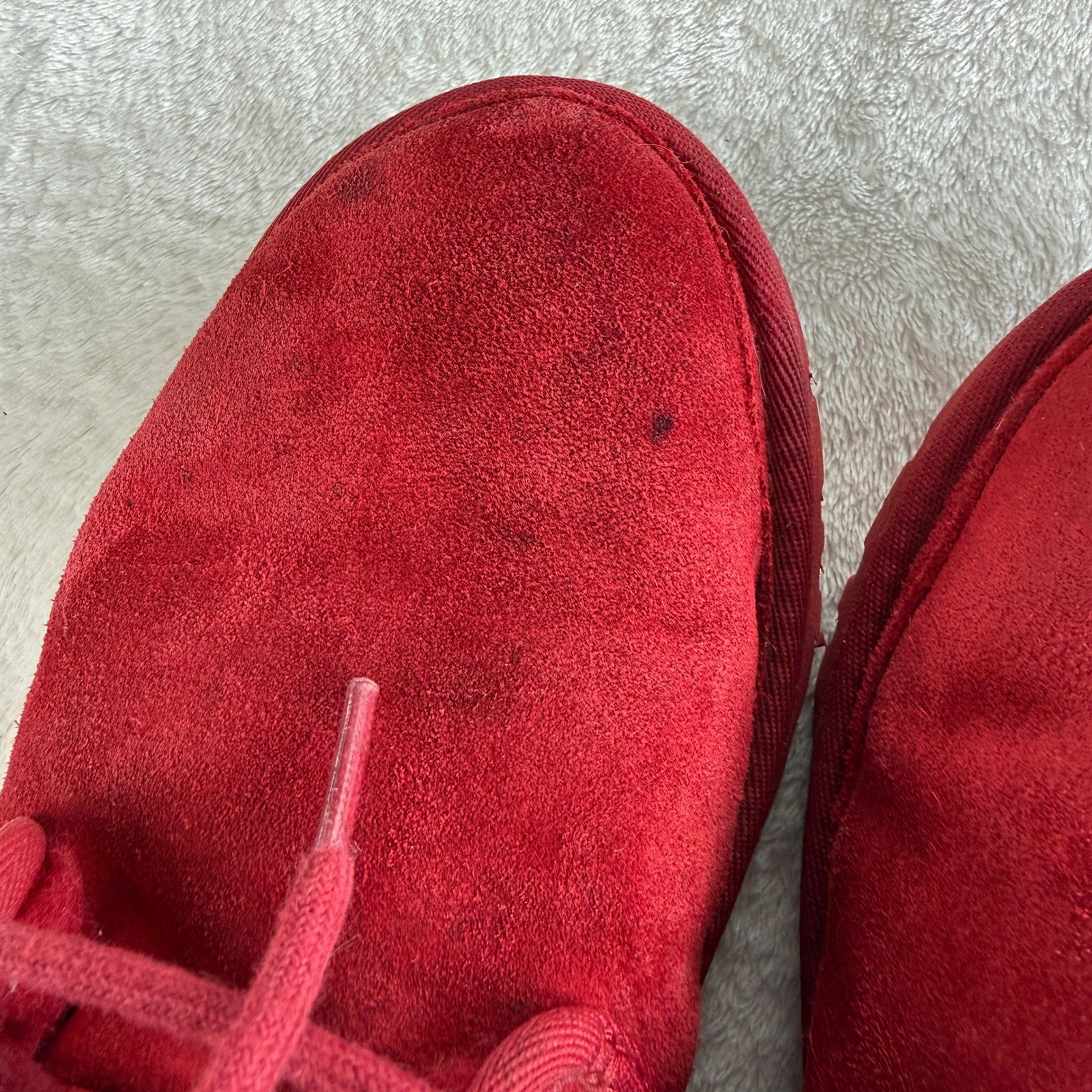 UGG Neumel Chukka Boot Womens Size 7 Red Suede Shearling Lace Up Coquette Cozy