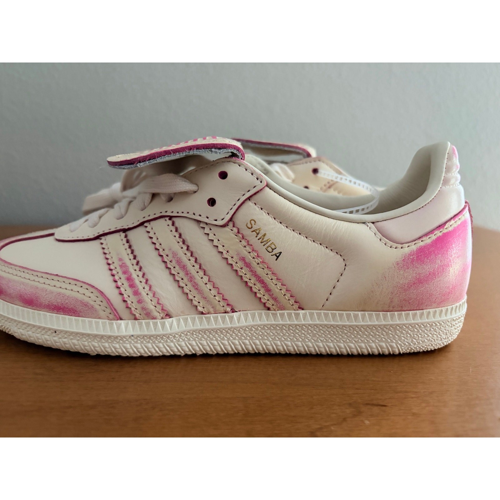 Adidas Samba LT Distressed Pack Cream/Shock Pink Womens 6 JR5998