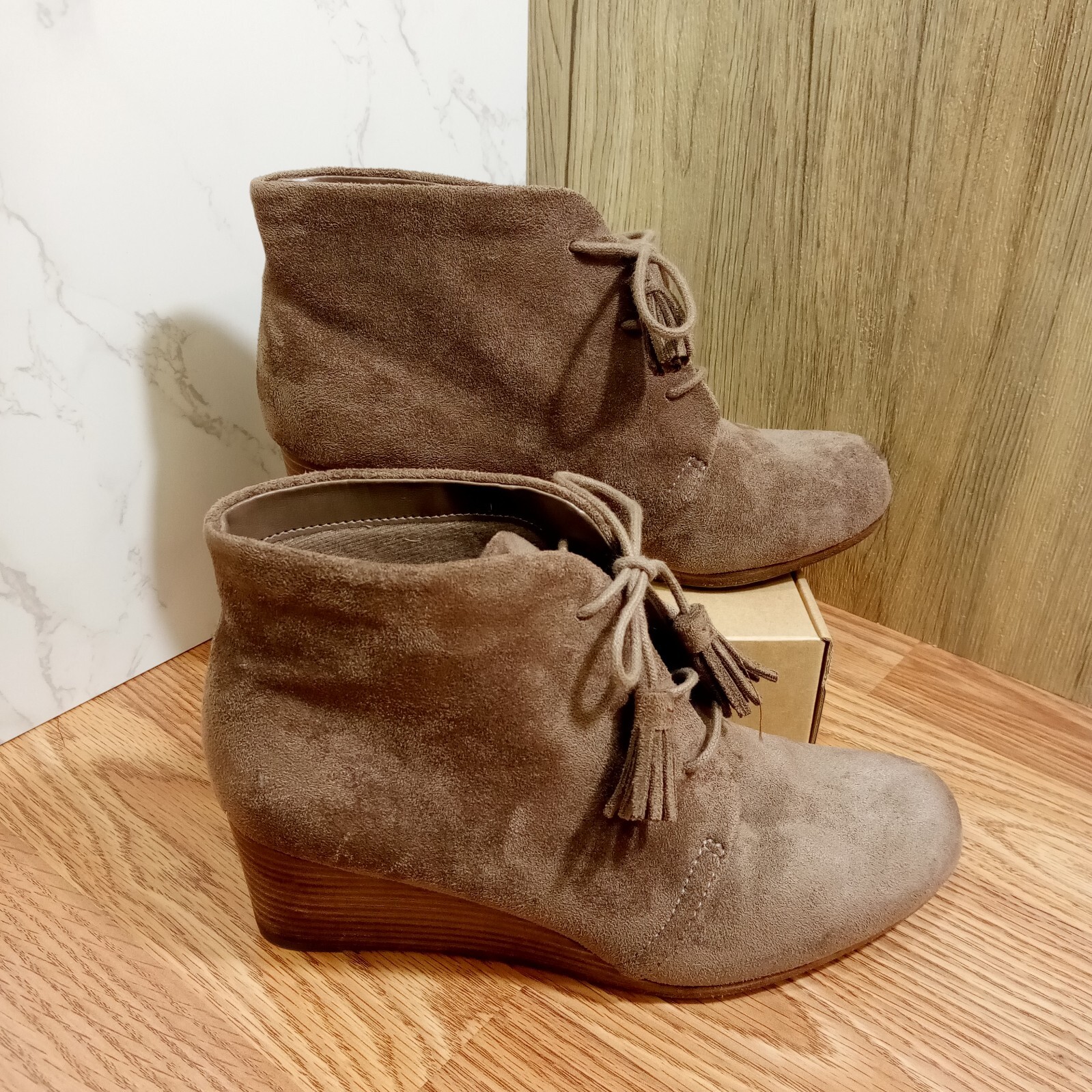Dr. Scholls Dakota Wedge Booties Womens Size 7 M EU 37 Shoes Tassle Comfort Tan