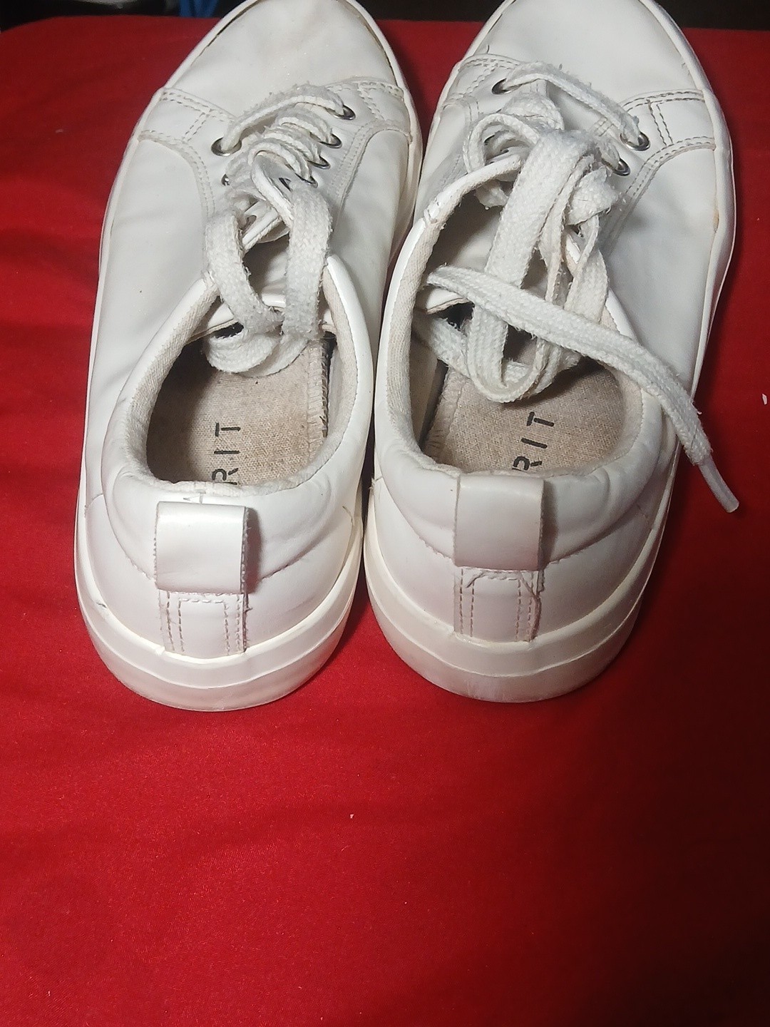 IEspirit Faux Leather White Sneakers. Size 8
