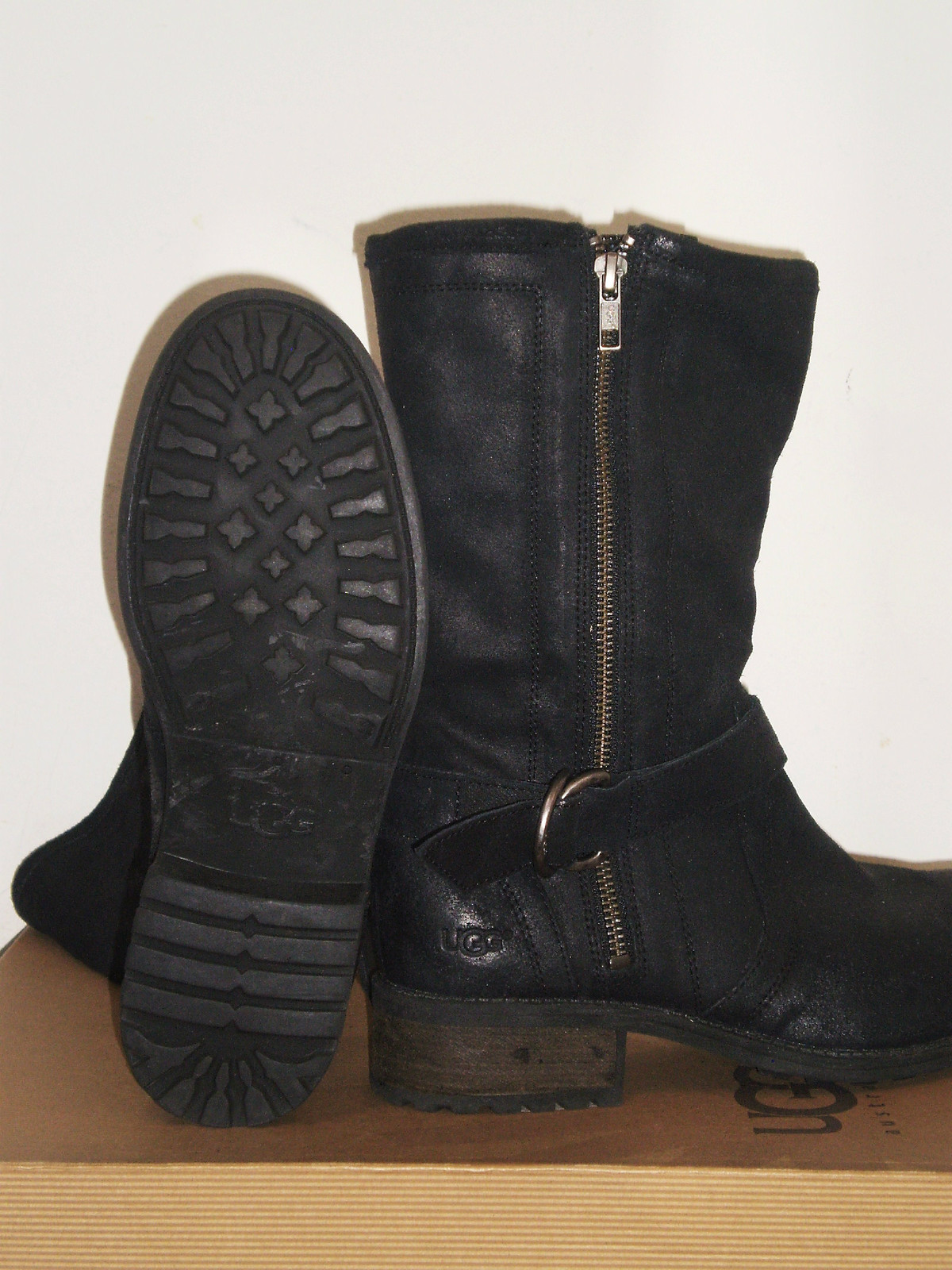 UGG Australia SILVA Moto Inspired Boot BLACK Burnished Suede 6US NWOB $175 MSR