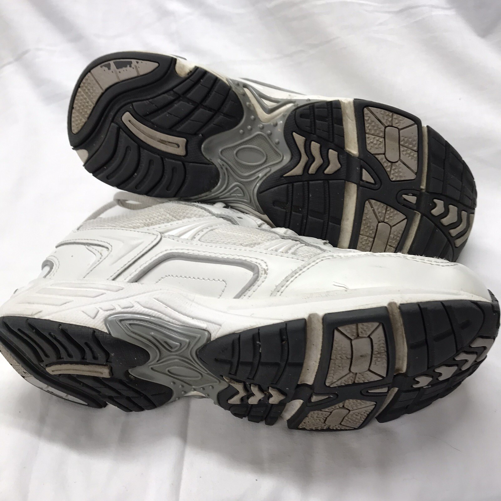 Vionic Womens 23 Walk White Gray Walking Tennis Shoes Sneakers 6.5 Medium (B,M)