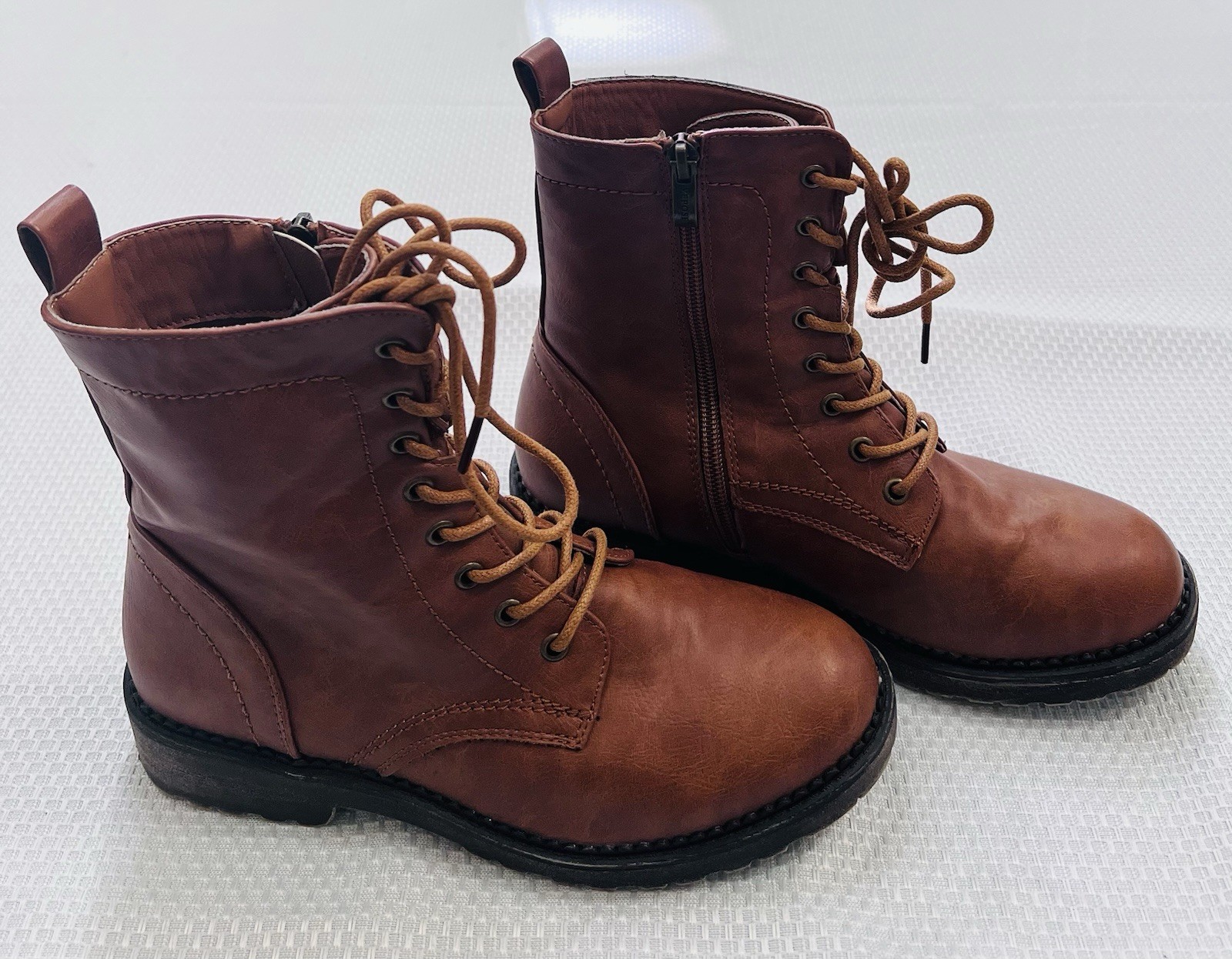 New York & Company Women’s Brown Lace-Up Combat Boots Side Zip Size 7