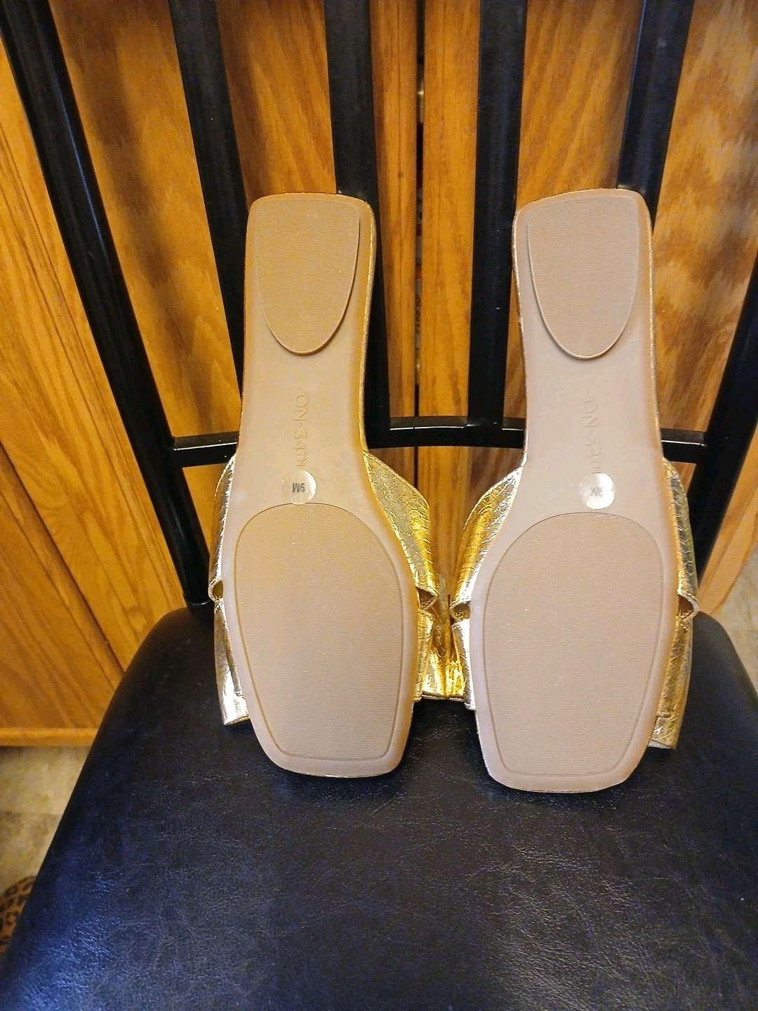 ON 34TH Jazmin Women’s Gold Snake Embossed Bow Flat Slide Sandals Size 9 NWOB