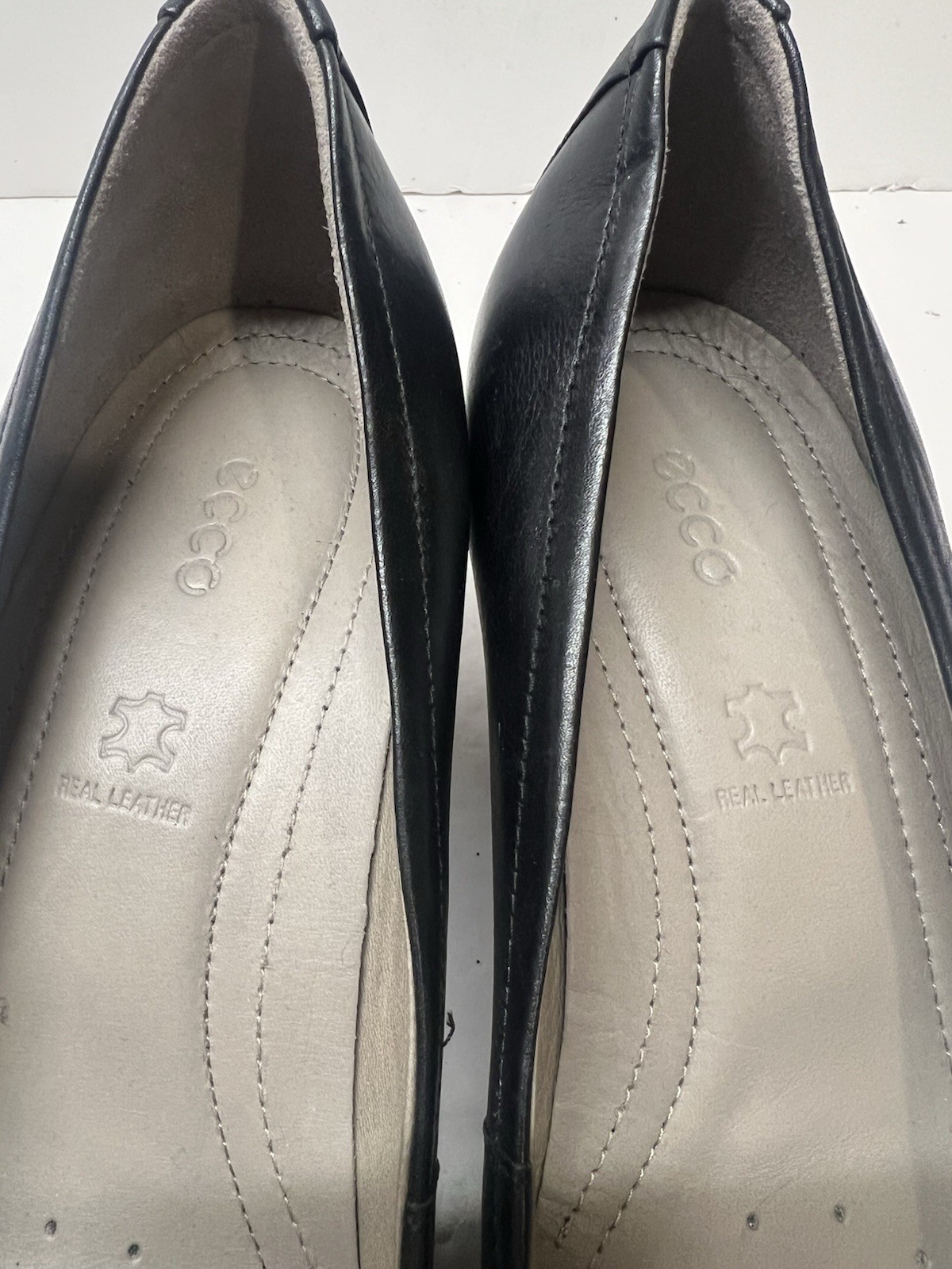 ECCO TOUCH 50 Classic Black Leather Pumps 2″ heel, Sz 38 Round Toe