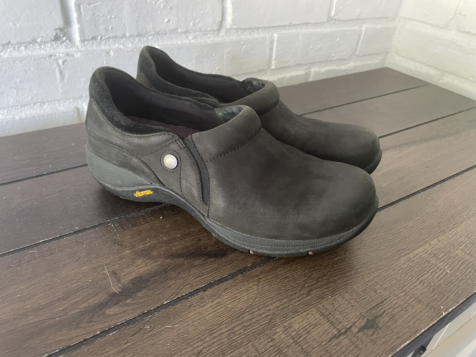 Dansko Patti Black Milled Nubuck Waterproof Slip On Women Vibram Sole ShoesSz 37