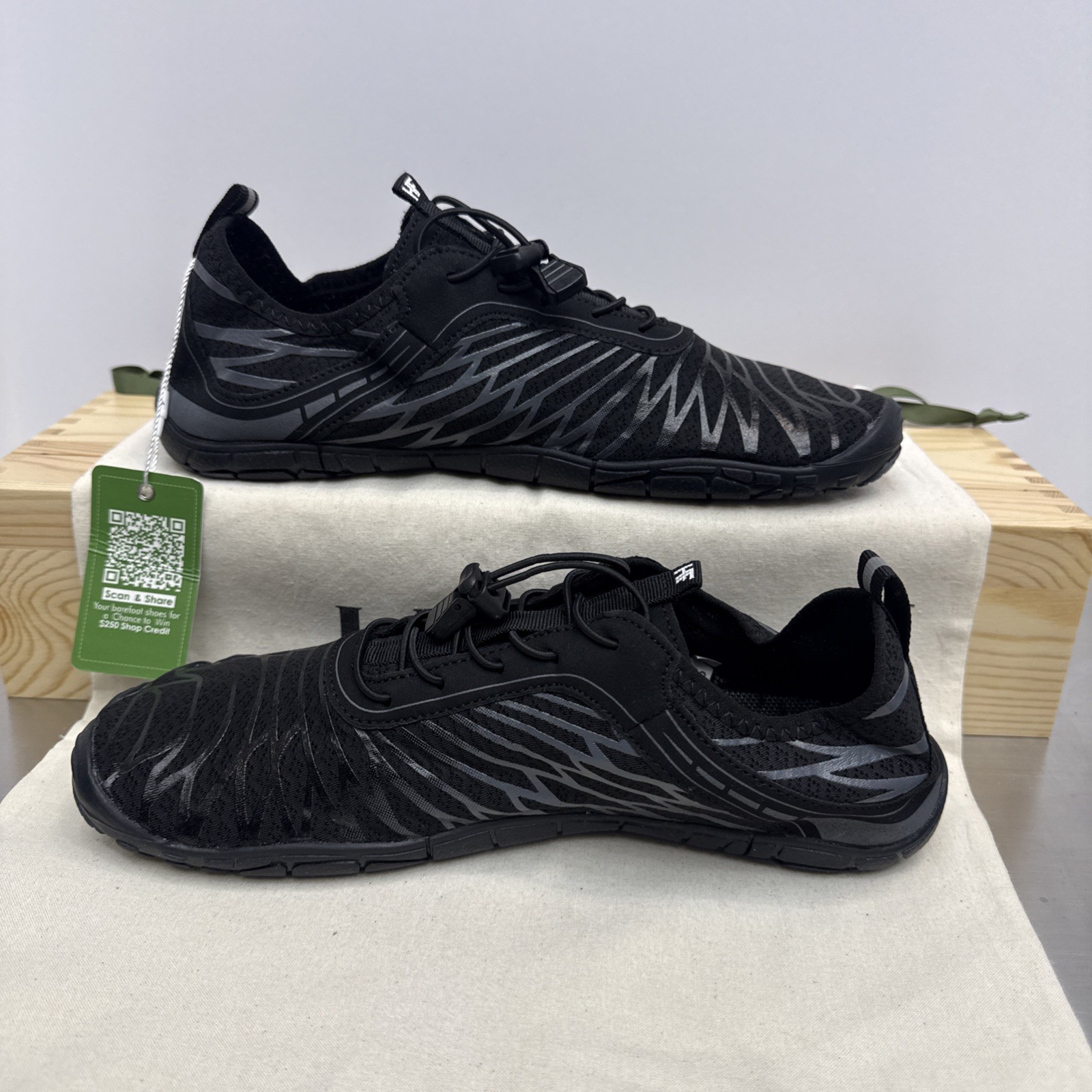 NWT Hike Footwear Shoe Lorax Pro Barefoot Black/Grey EU42 Women 11-11.5Men 9-9.5
