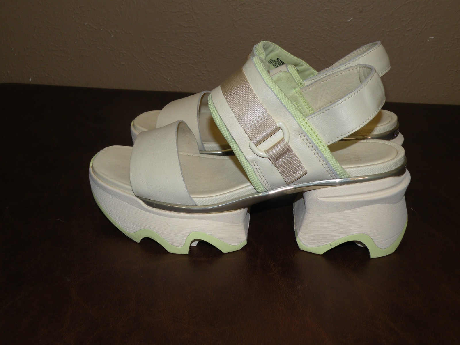 SOREL Kinetic Impact Slingback Chunky Platform Sandals Shoes Sold Out Colorway