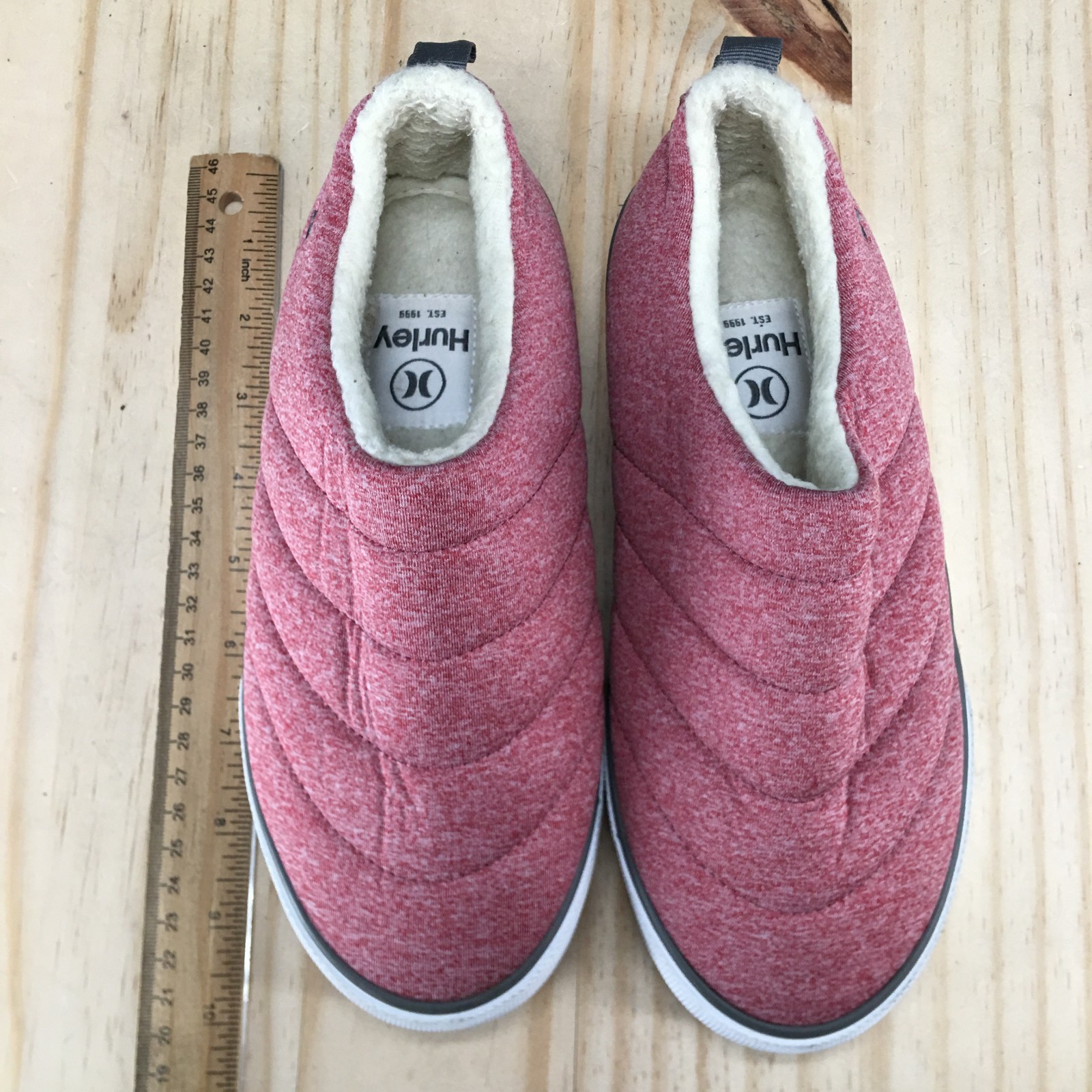 Hurley Slippers Womens 6 M Arlo Puff Slip On Lined Comfort Clogs Pink Fabric