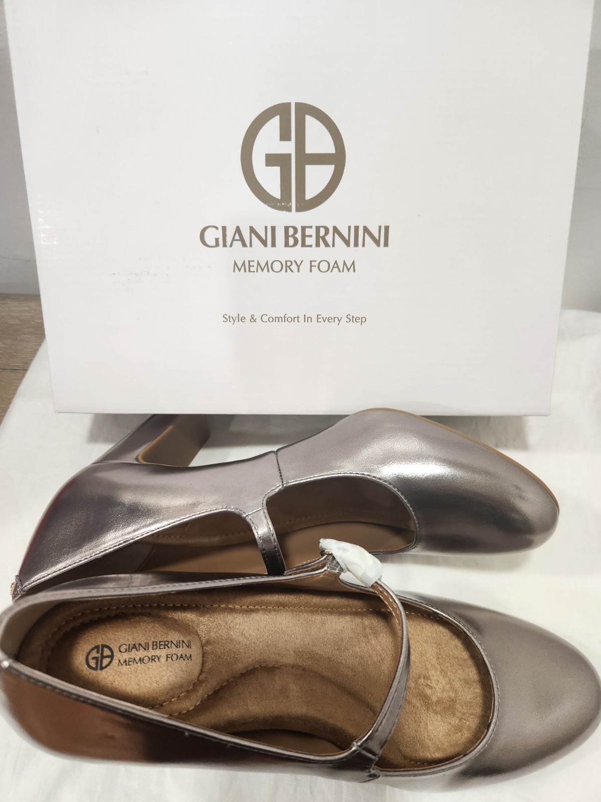 Giani Bernini Women’s Valeriee Memory Foam Mary Jane Pumps SIZE 9M, 10M, 11M