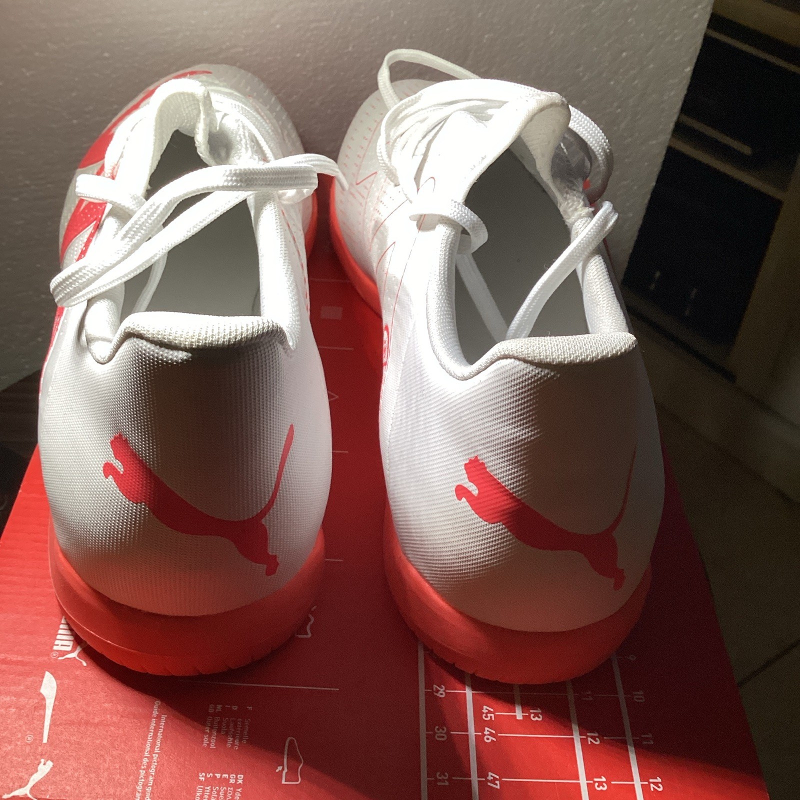 PUMA Men’s White/Red Low Top Lace-Up Athletic Sneakers for Activewear
