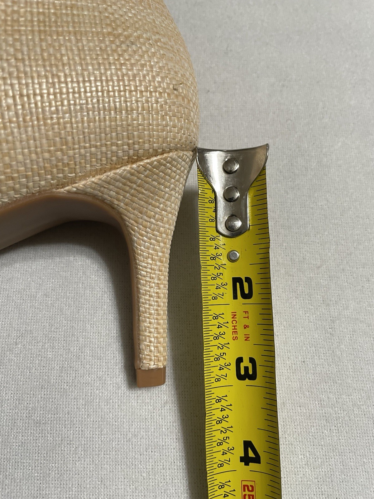 On 34th Jeules Cream Raffia Pumps Pointed Toe Nude Heels Coastal Classic Size 8