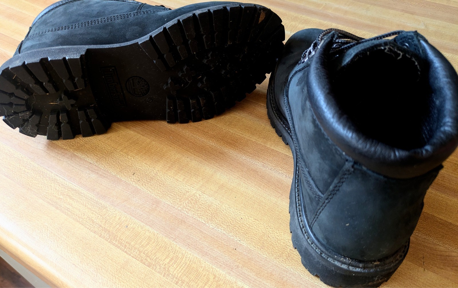 Black timberland boots women’s, size 7.5