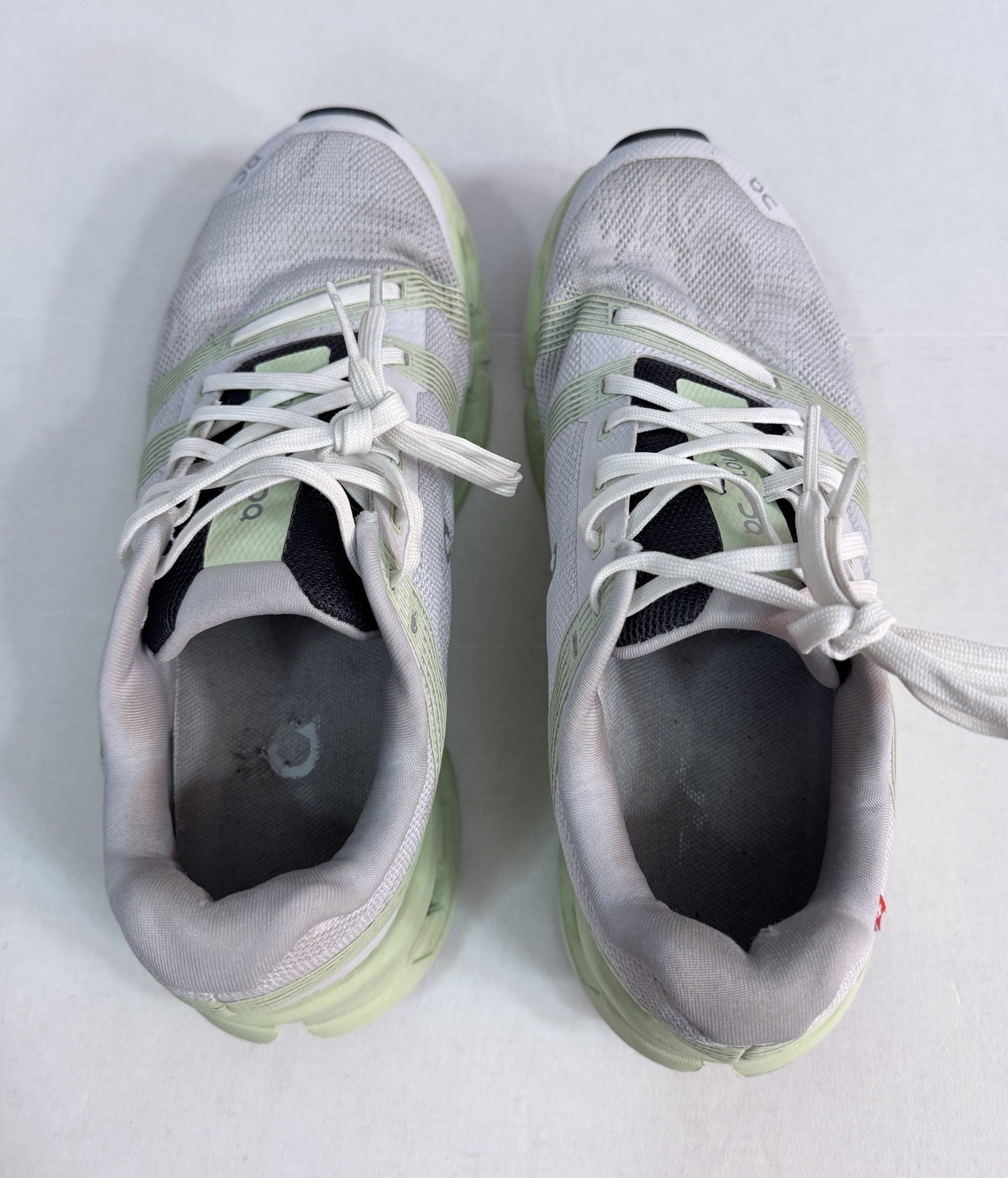 On Cloud CloudGo Running Shoes White Meadow Green Swiss 55.98624 Women’s Size 7