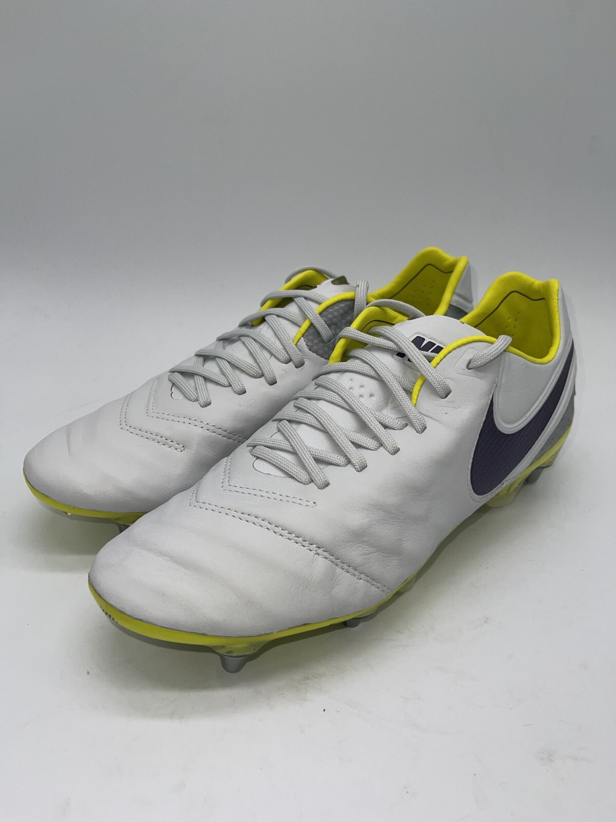 Nike Tiempo Legend 6 SG Pro ACC Pure Platinum 827248-054 Size 7.5