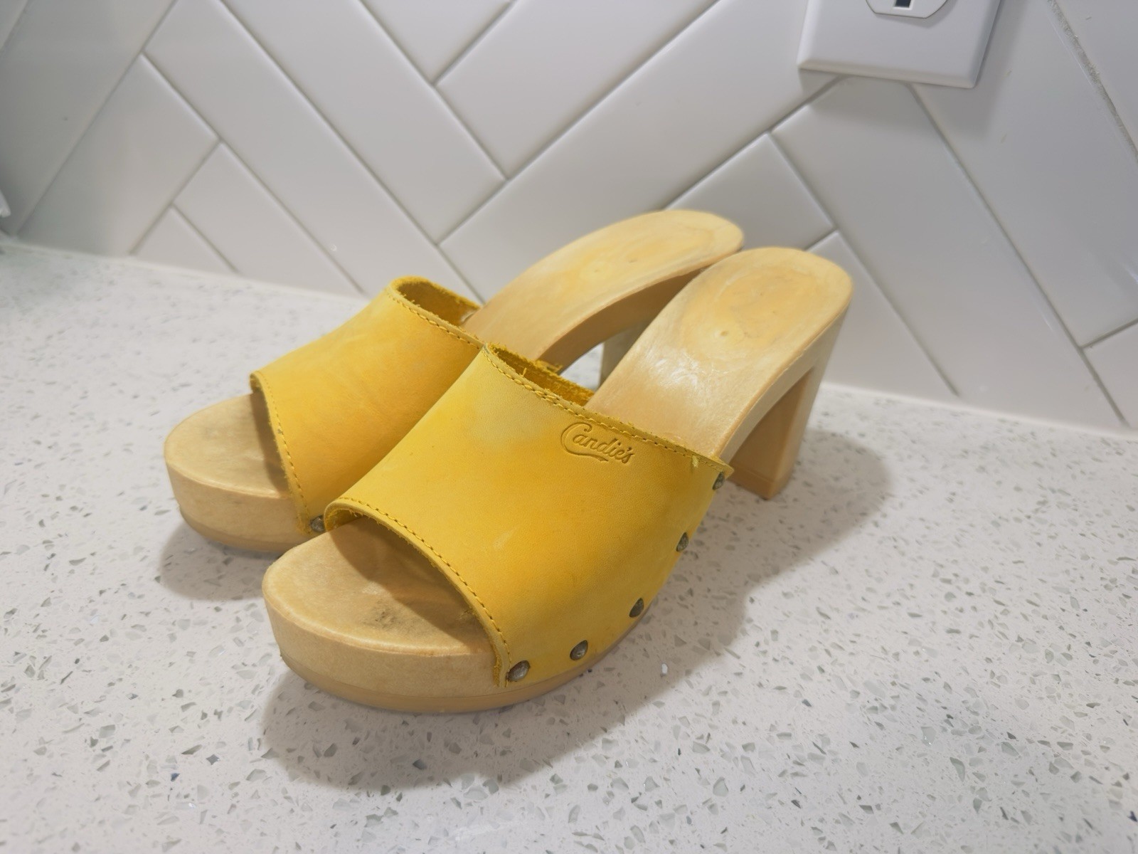 Vintage 1980s Candies Original Sandals High Heels Slides Yellow Golden 8 / 39